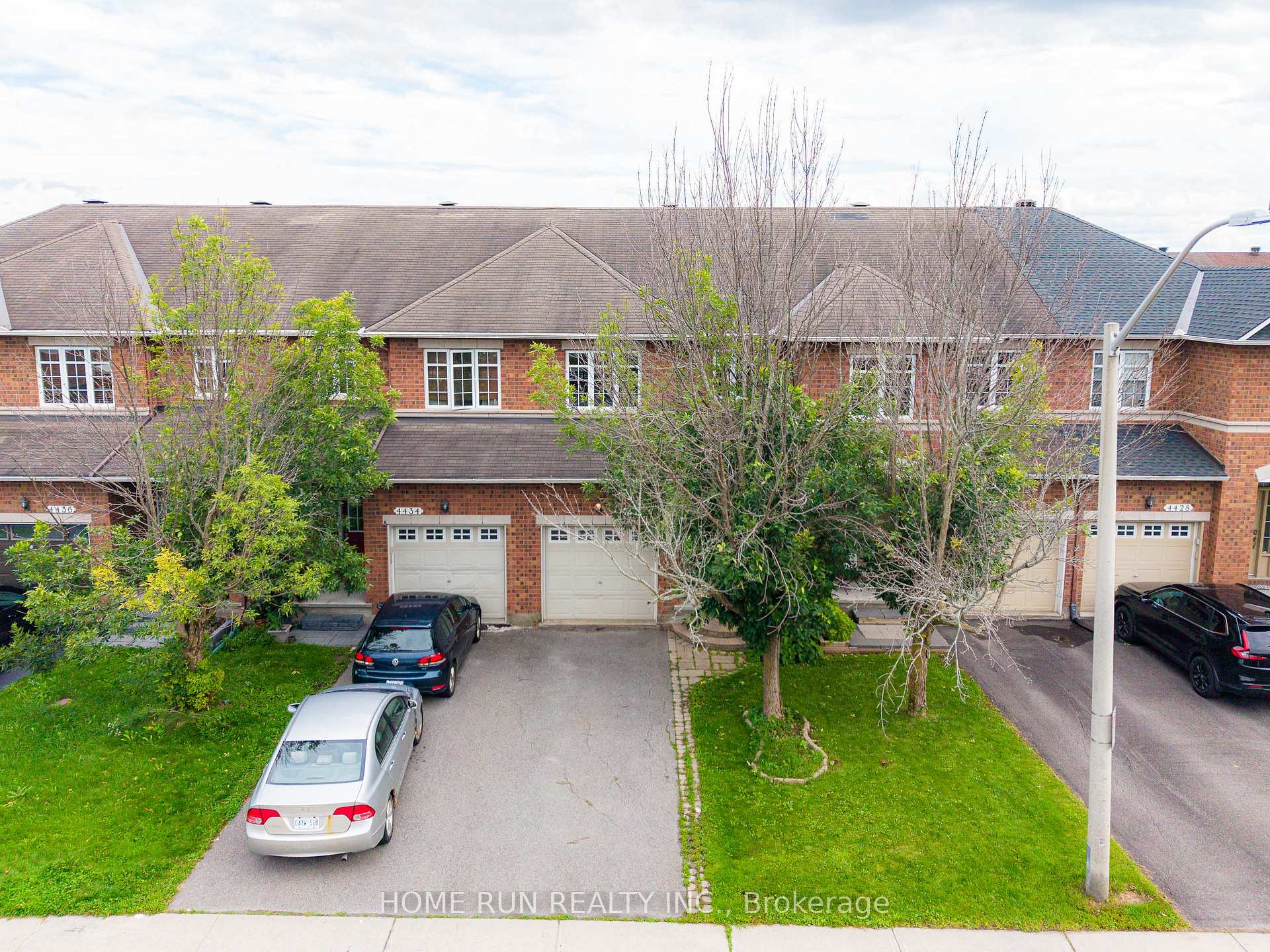 Photo 1 of 4432 Goldeneye Way, Ottawa, Riverside South/Gloucester Glen — HOMEH