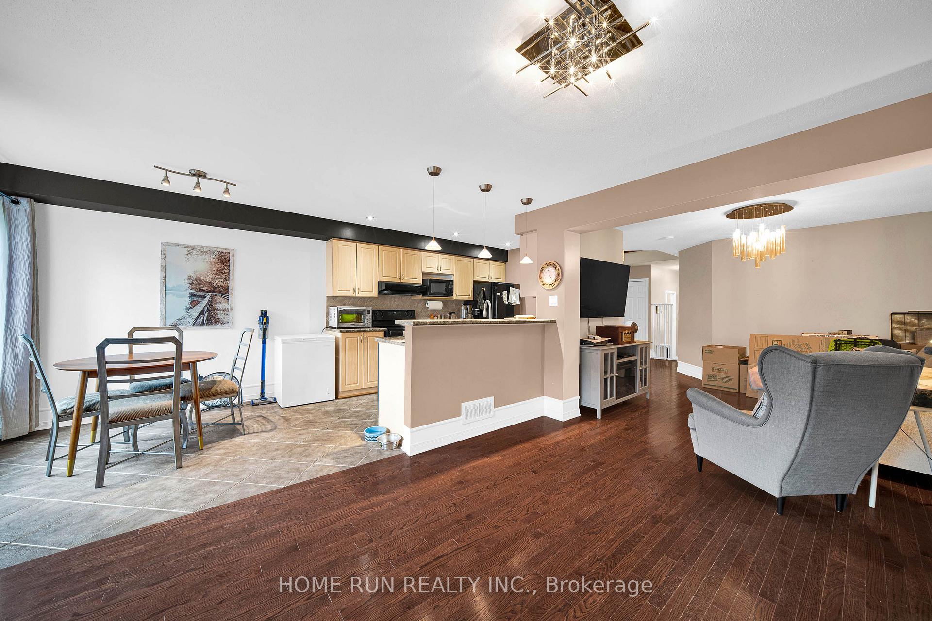 Photo 7 of 4432 Goldeneye Way, Ottawa, Riverside South/Gloucester Glen — HOMEH