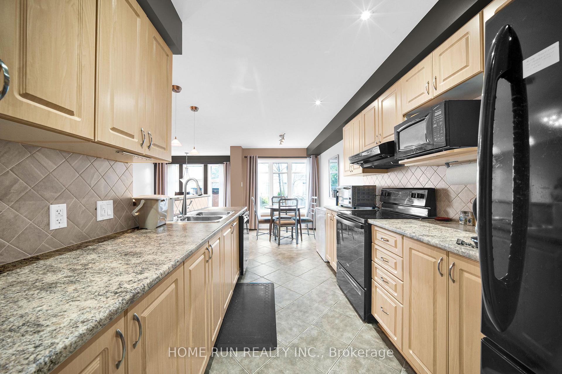 Photo 11 of 4432 Goldeneye Way, Ottawa, Riverside South/Gloucester Glen — HOMEH