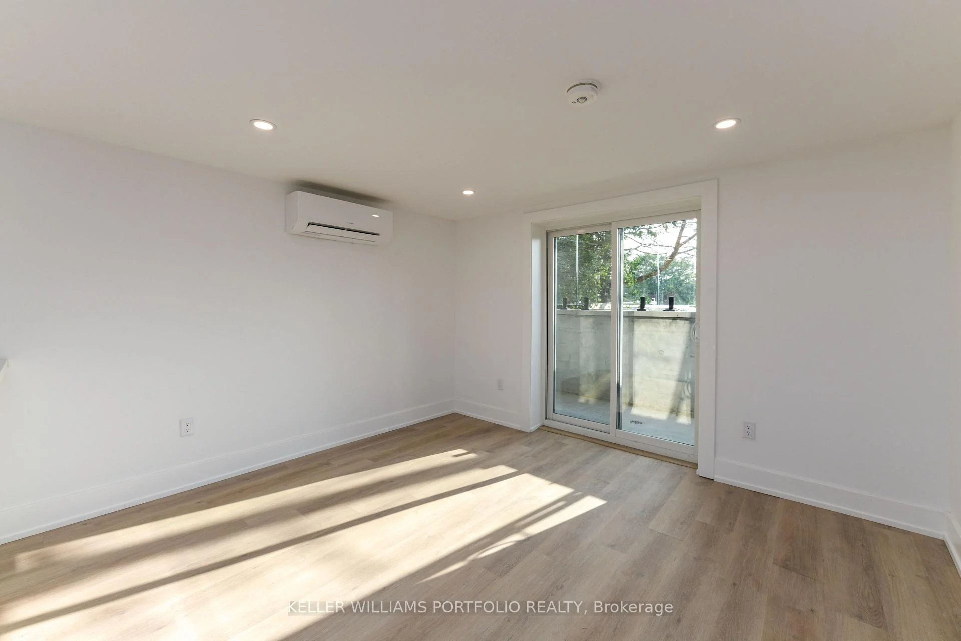 Photo 8 of Unit 4, 269 Donlands Avenue, Toronto, Danforth Village-East York — HOMEH