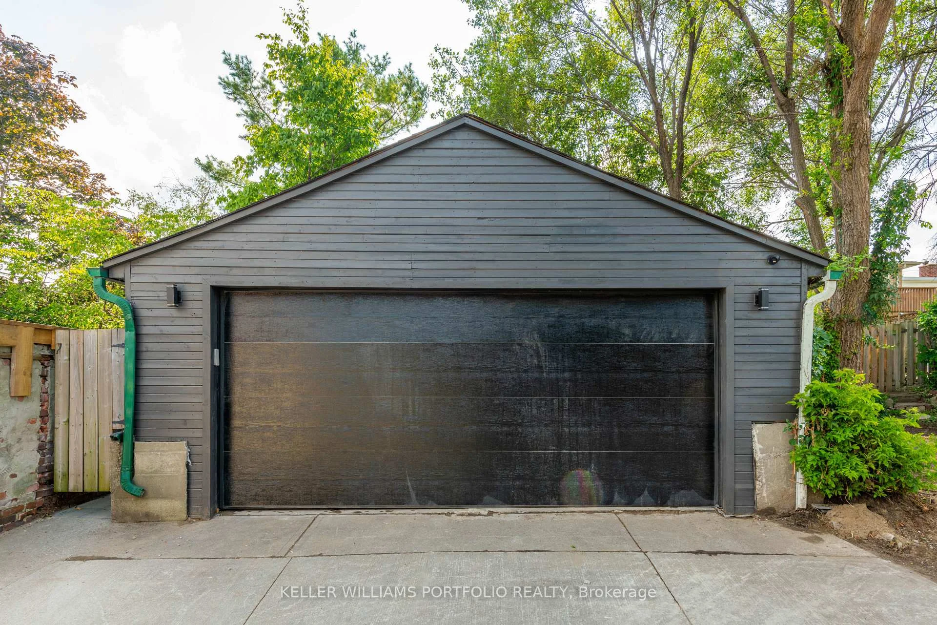 Photo 57 of Unit 4, 269 Donlands Avenue, Toronto, Danforth Village-East York — HOMEH
