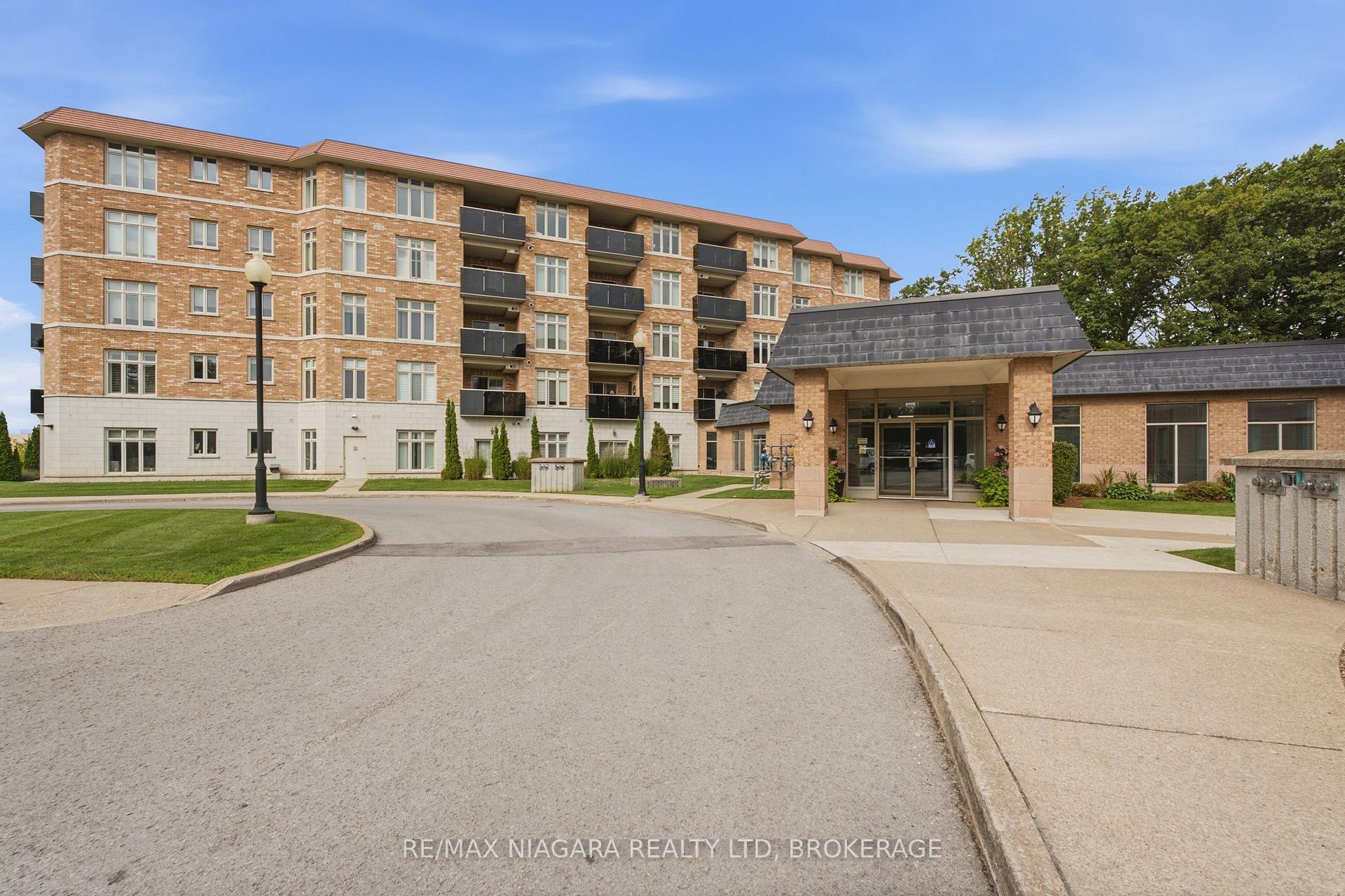 Photo 2 of Unit 424, 8111 Forest Glen Drive, Niagara Falls, Mt. Carmel — HOMEH