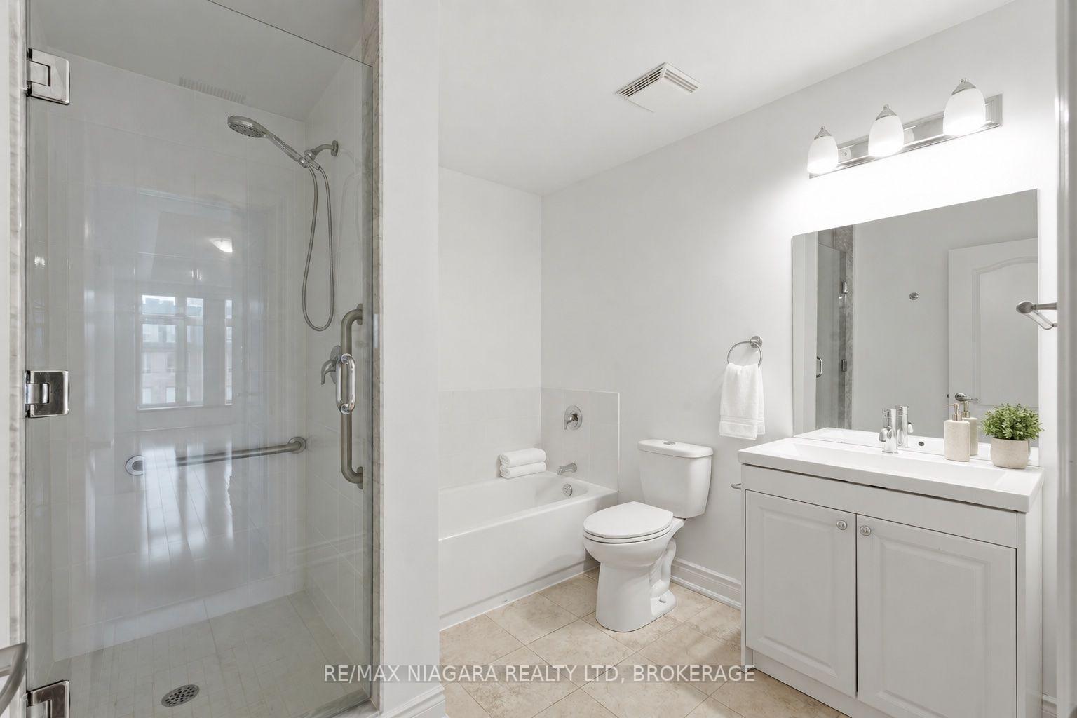 Photo 12 of Unit 424, 8111 Forest Glen Drive, Niagara Falls, Mt. Carmel — HOMEH