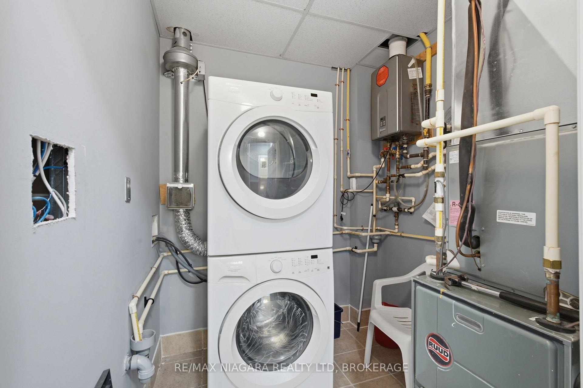 Photo 15 of Unit 424, 8111 Forest Glen Drive, Niagara Falls, Mt. Carmel — HOMEH