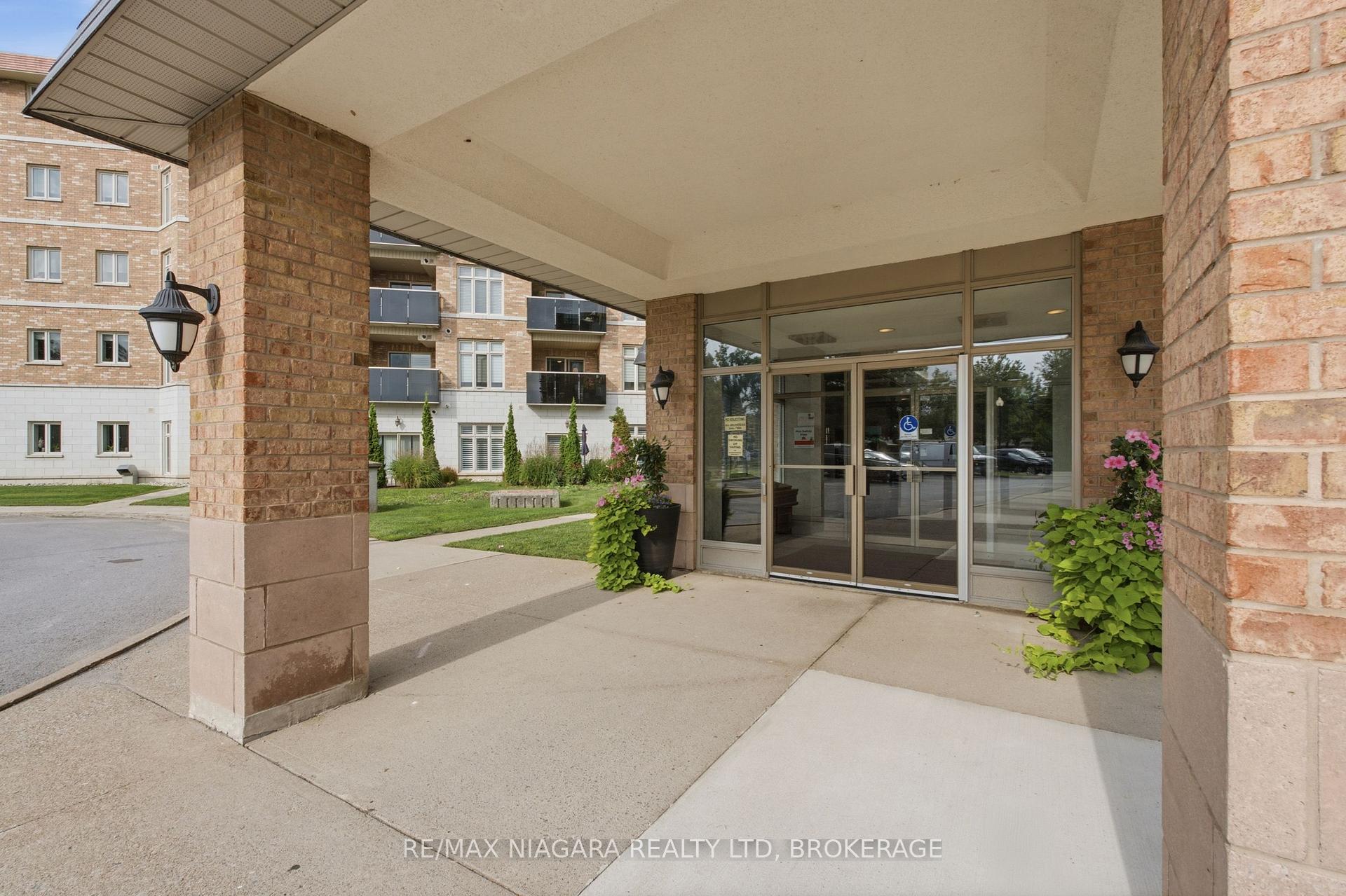 Photo 19 of Unit 424, 8111 Forest Glen Drive, Niagara Falls, Mt. Carmel — HOMEH