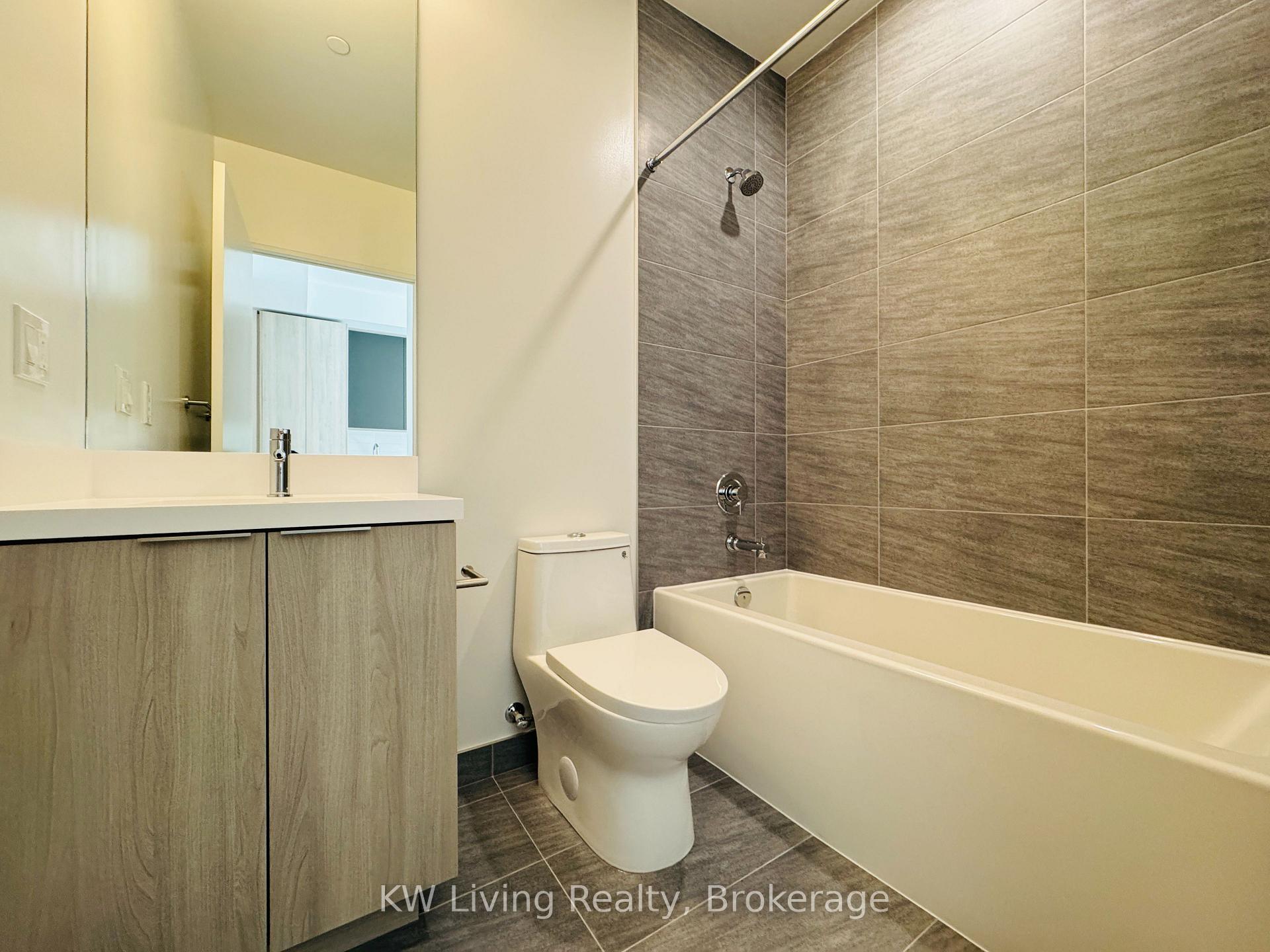 Photo 9 of Unit 2415, 400 King Street W, Toronto, Waterfront Communities — HOMEH