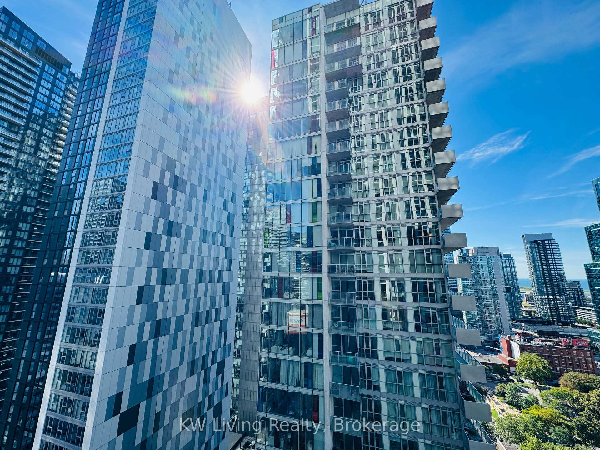 Photo 11 of Unit 2415, 400 King Street W, Toronto, Waterfront Communities — HOMEH