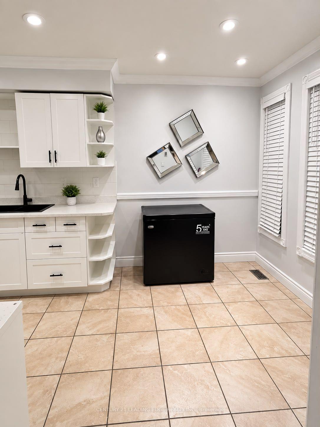 Photo 10 of Unit 112, 112 Deacon Lane, Ajax, South East — HOMEH