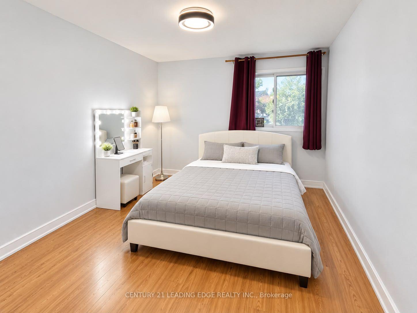 Photo 15 of Unit 112, 112 Deacon Lane, Ajax, South East — HOMEH