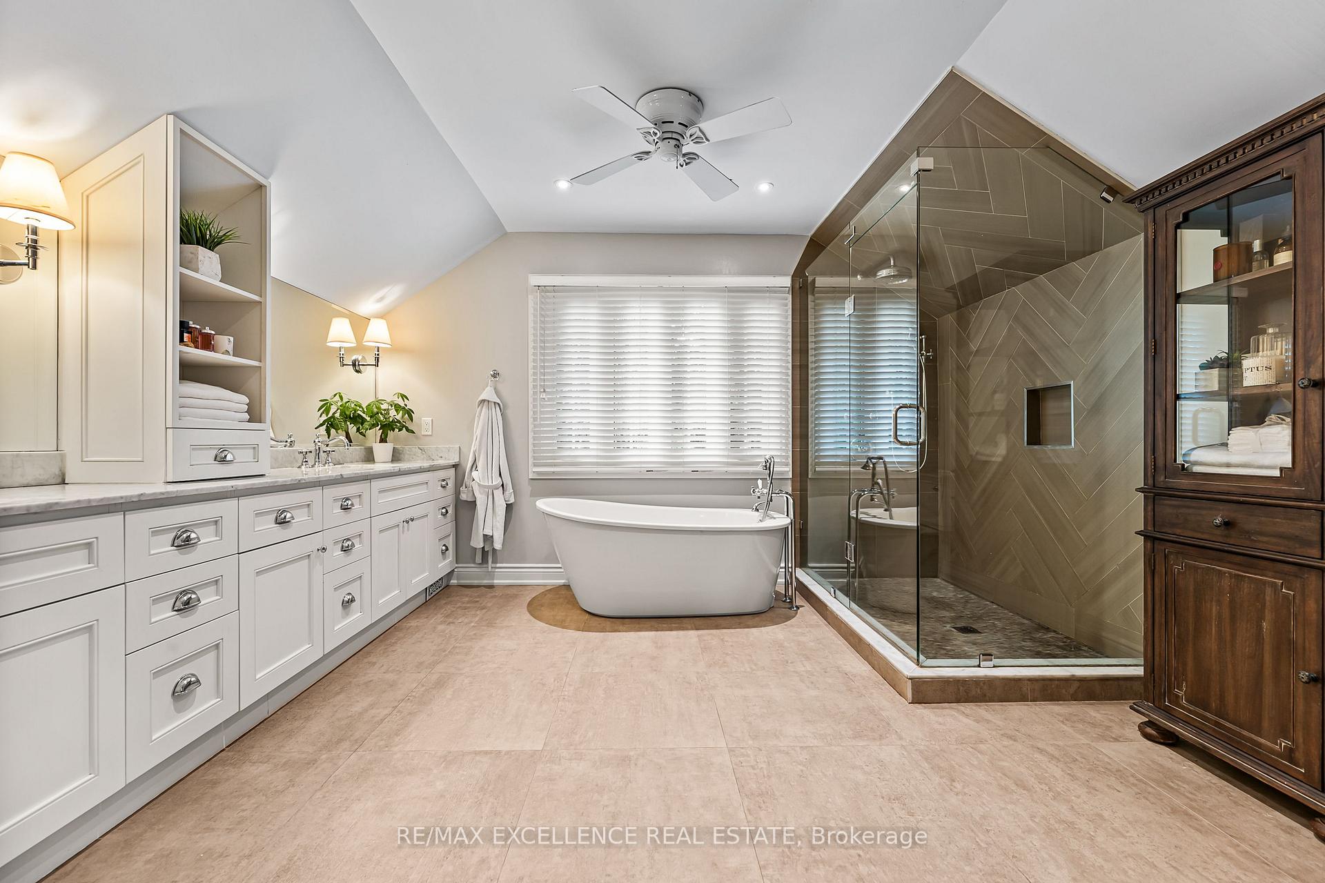 Photo 32 of 2446 Hammond Road, Mississauga, Sheridan — HOMEH