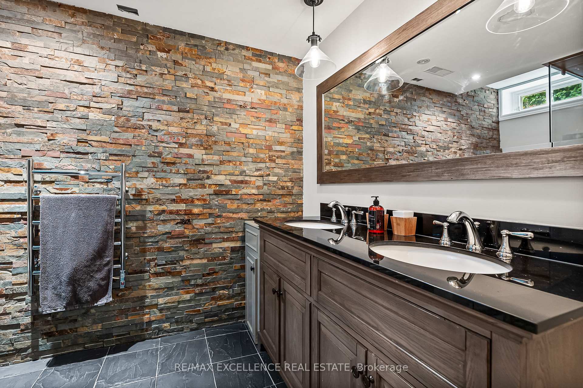 Photo 42 of 2446 Hammond Road, Mississauga, Sheridan — HOMEH