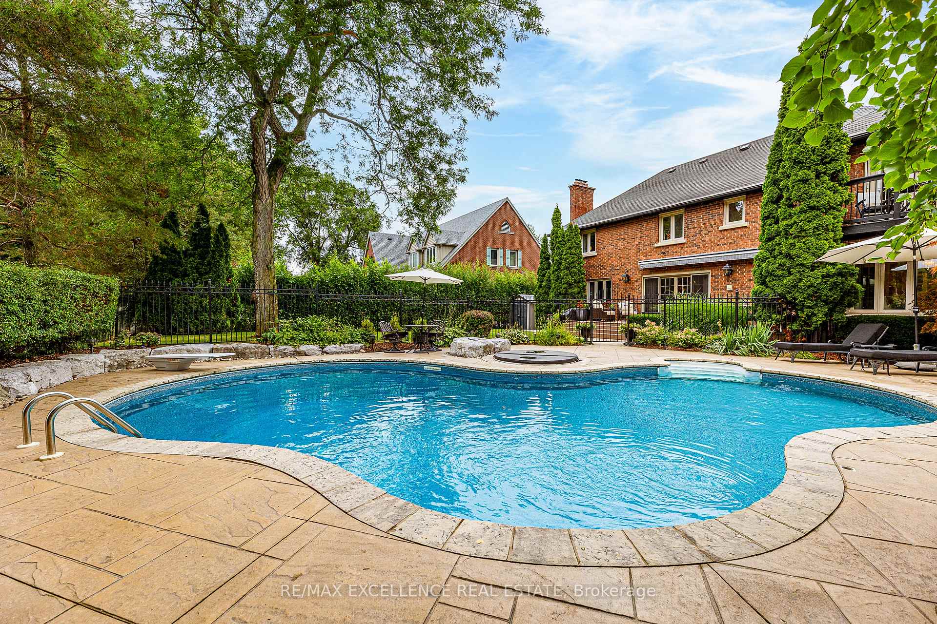 Photo 45 of 2446 Hammond Road, Mississauga, Sheridan — HOMEH