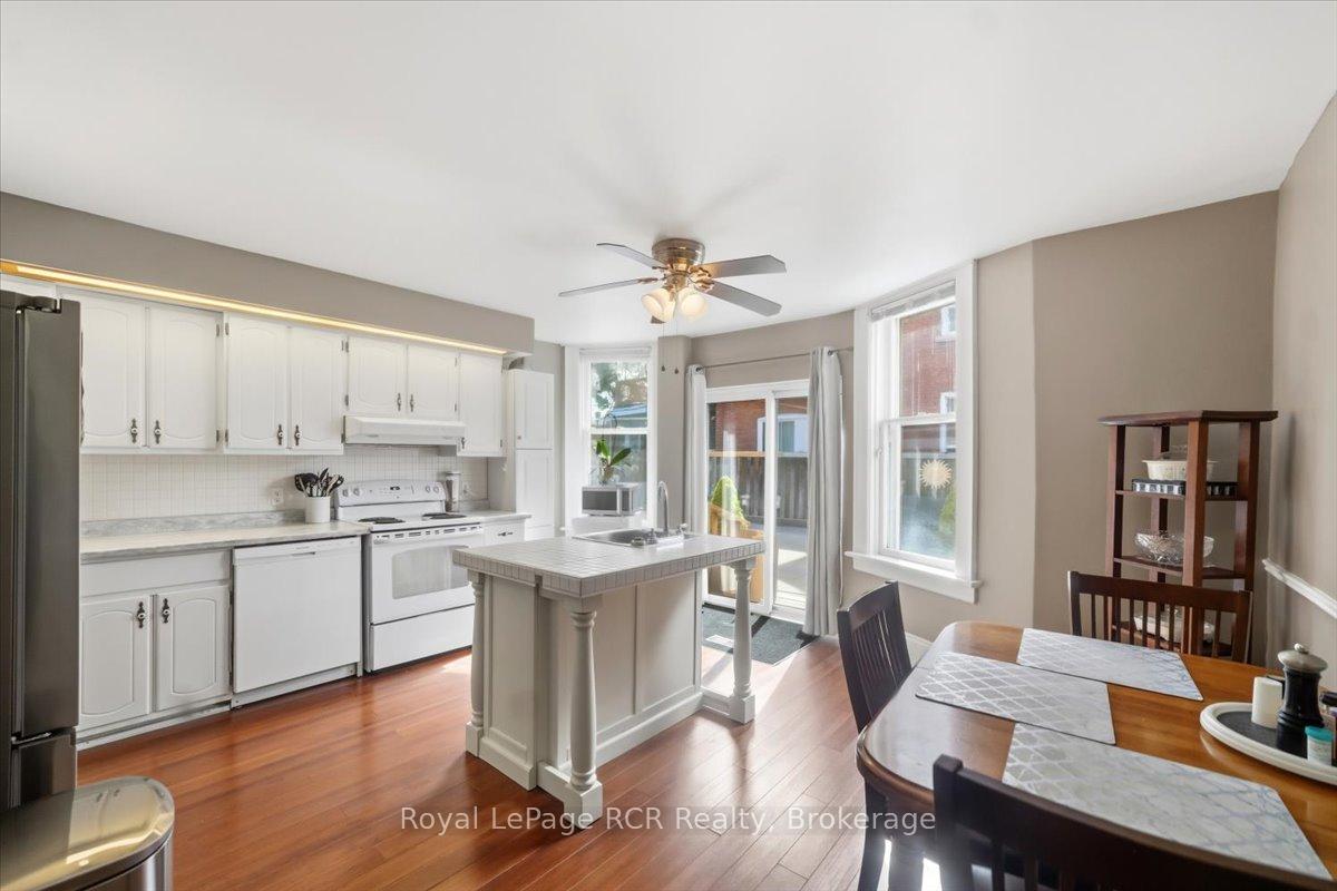 Photo 9 of 271 7th Street E, Owen Sound — HOMEH