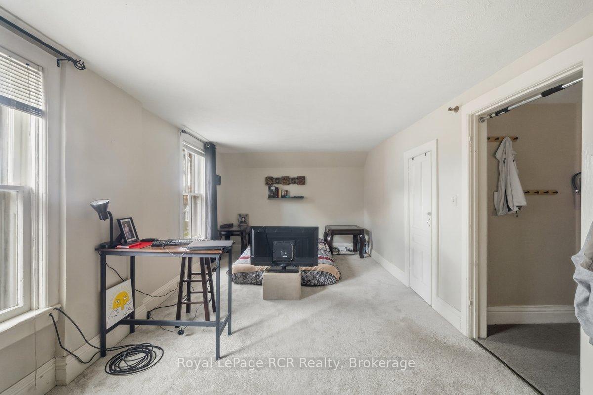 Photo 20 of 271 7th Street E, Owen Sound — HOMEH