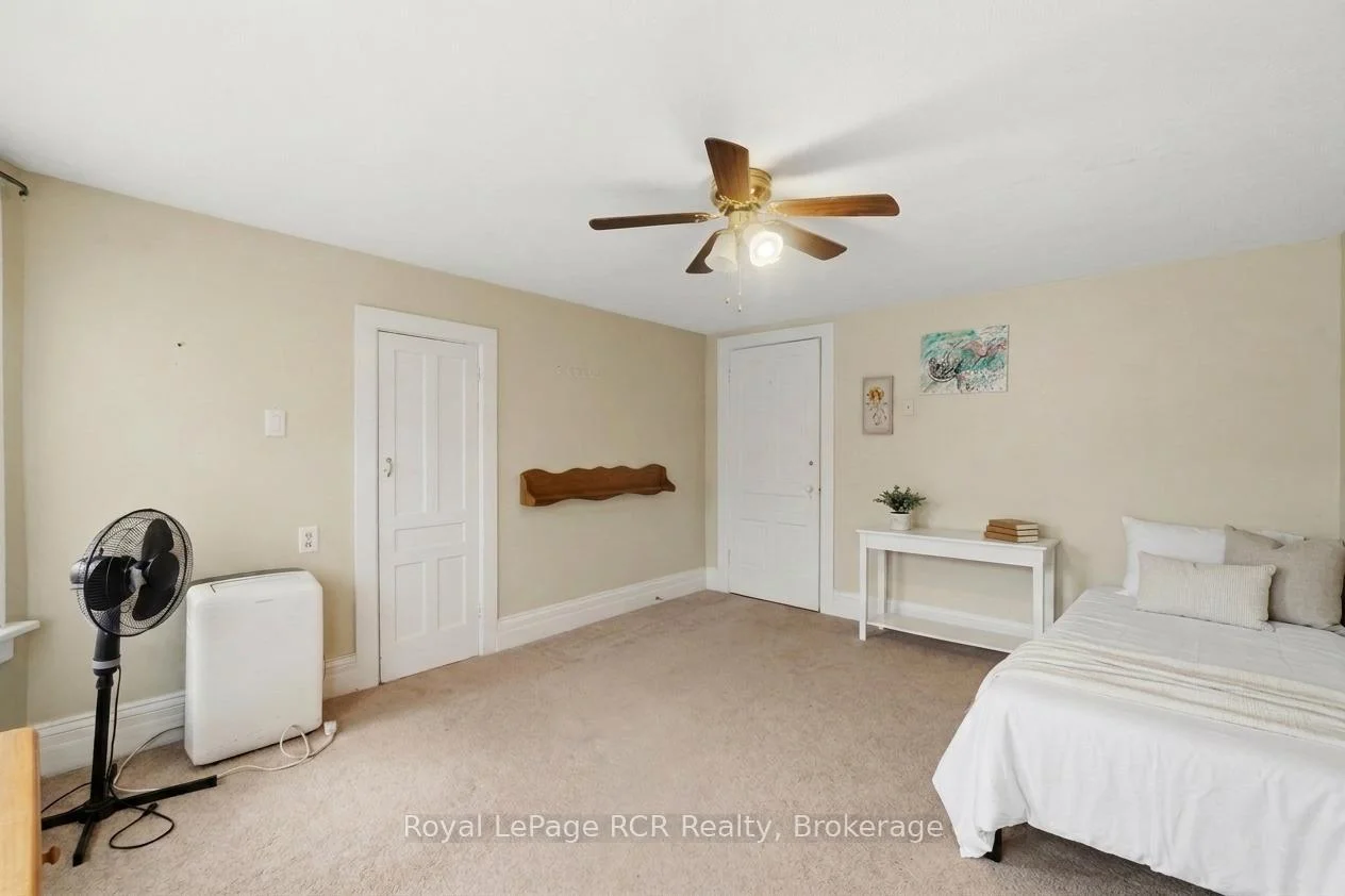 Photo 21 of 271 7th Street E, Owen Sound — HOMEH