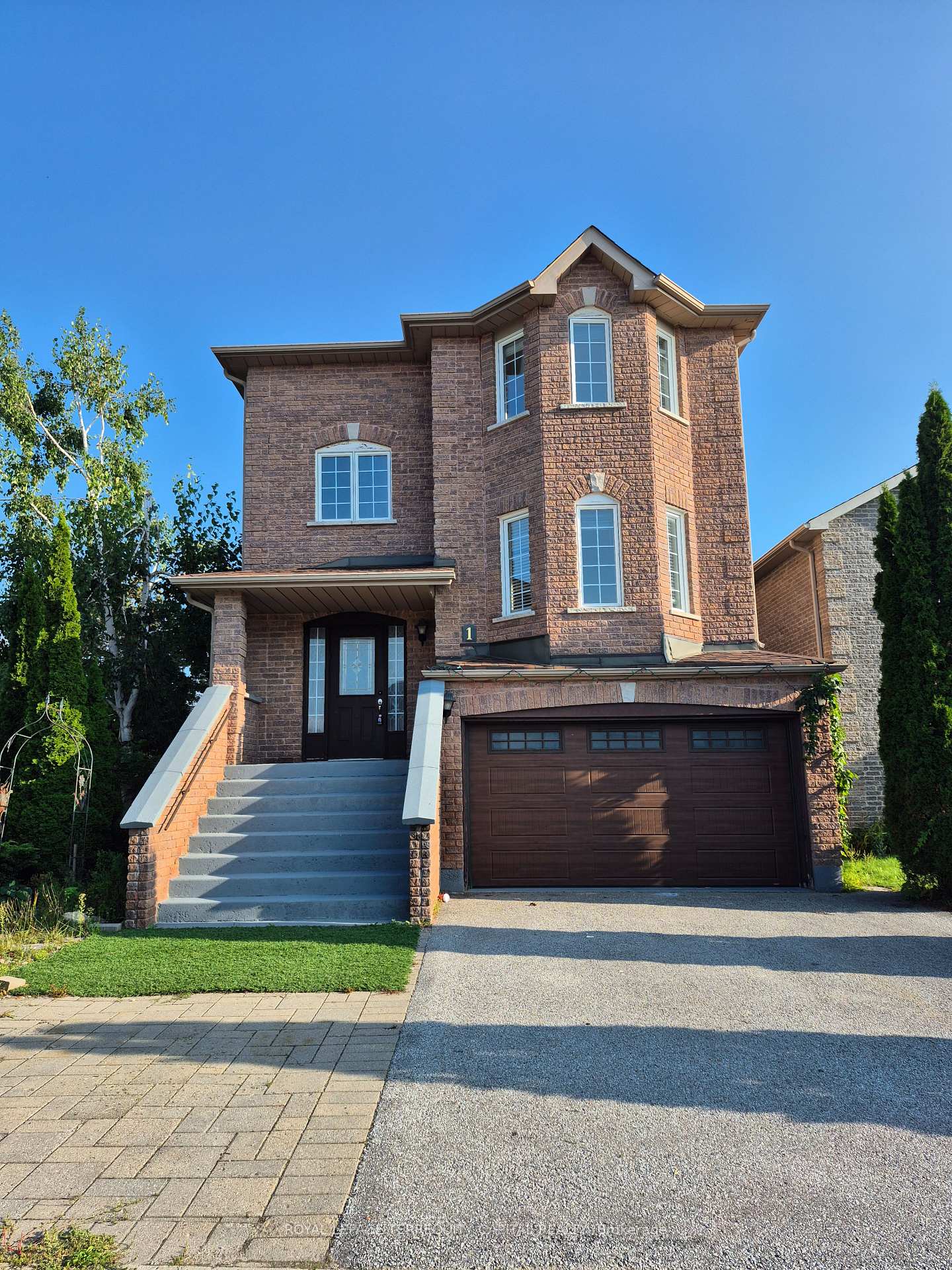 Photo 1 of 1 Northview Crescent, Barrie, Northwest — HOMEH