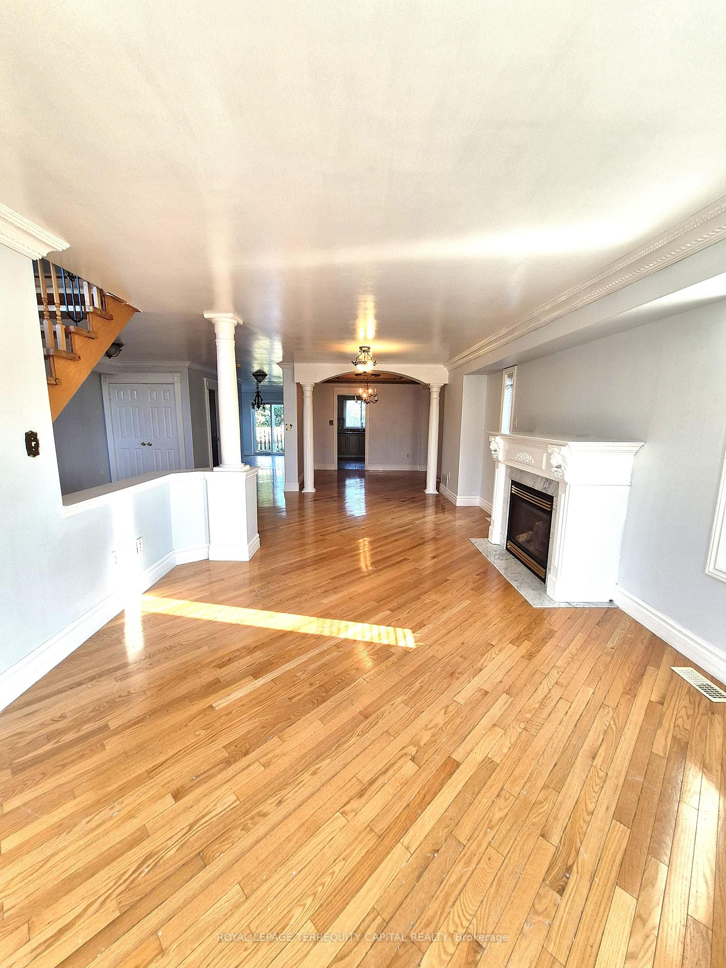 Photo 12 of 1 Northview Crescent, Barrie, Northwest — HOMEH