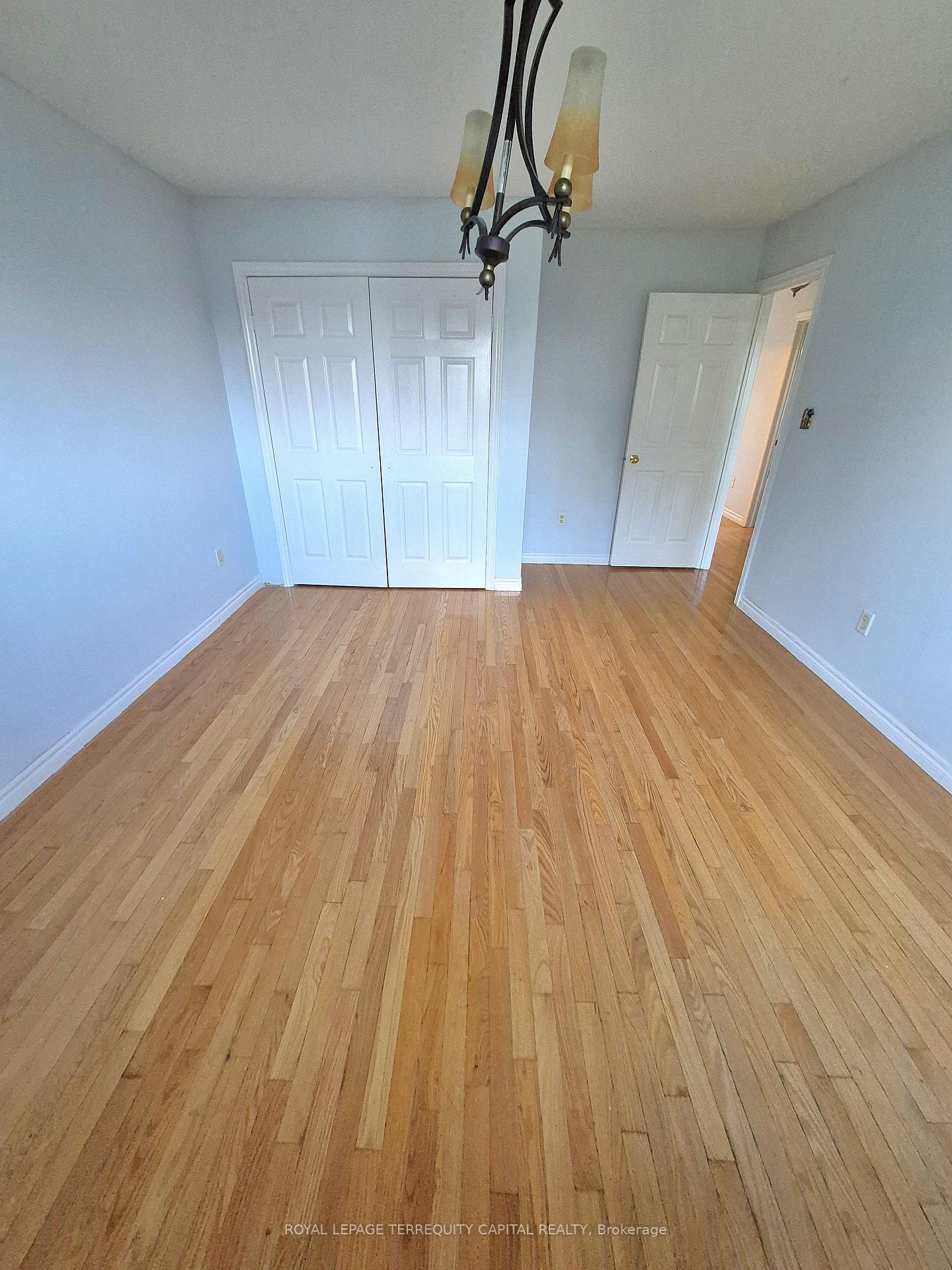 Photo 25 of 1 Northview Crescent, Barrie, Northwest — HOMEH