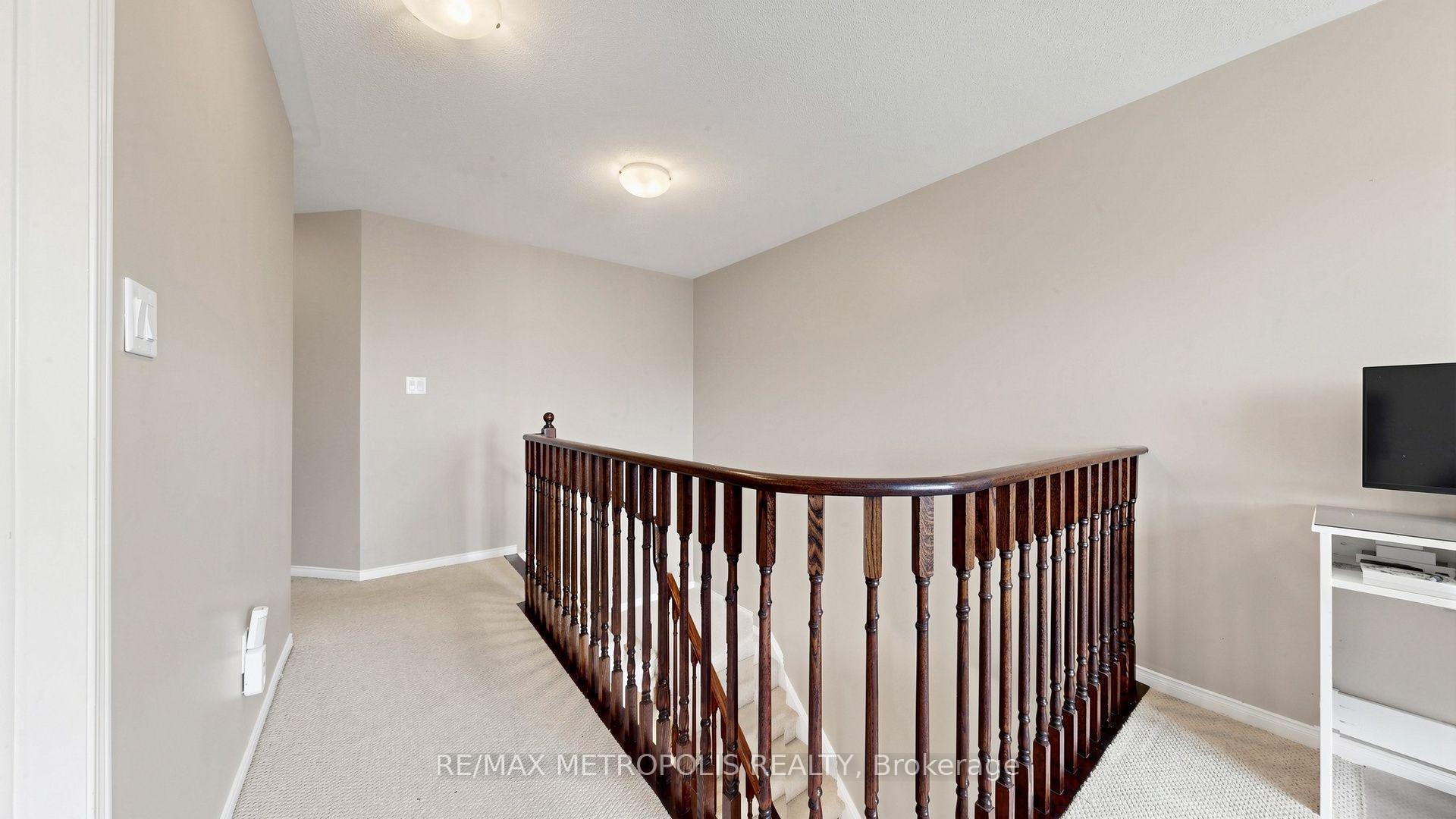 Photo 16 of 762 Mccue Drive, Oshawa, Taunton — HOMEH