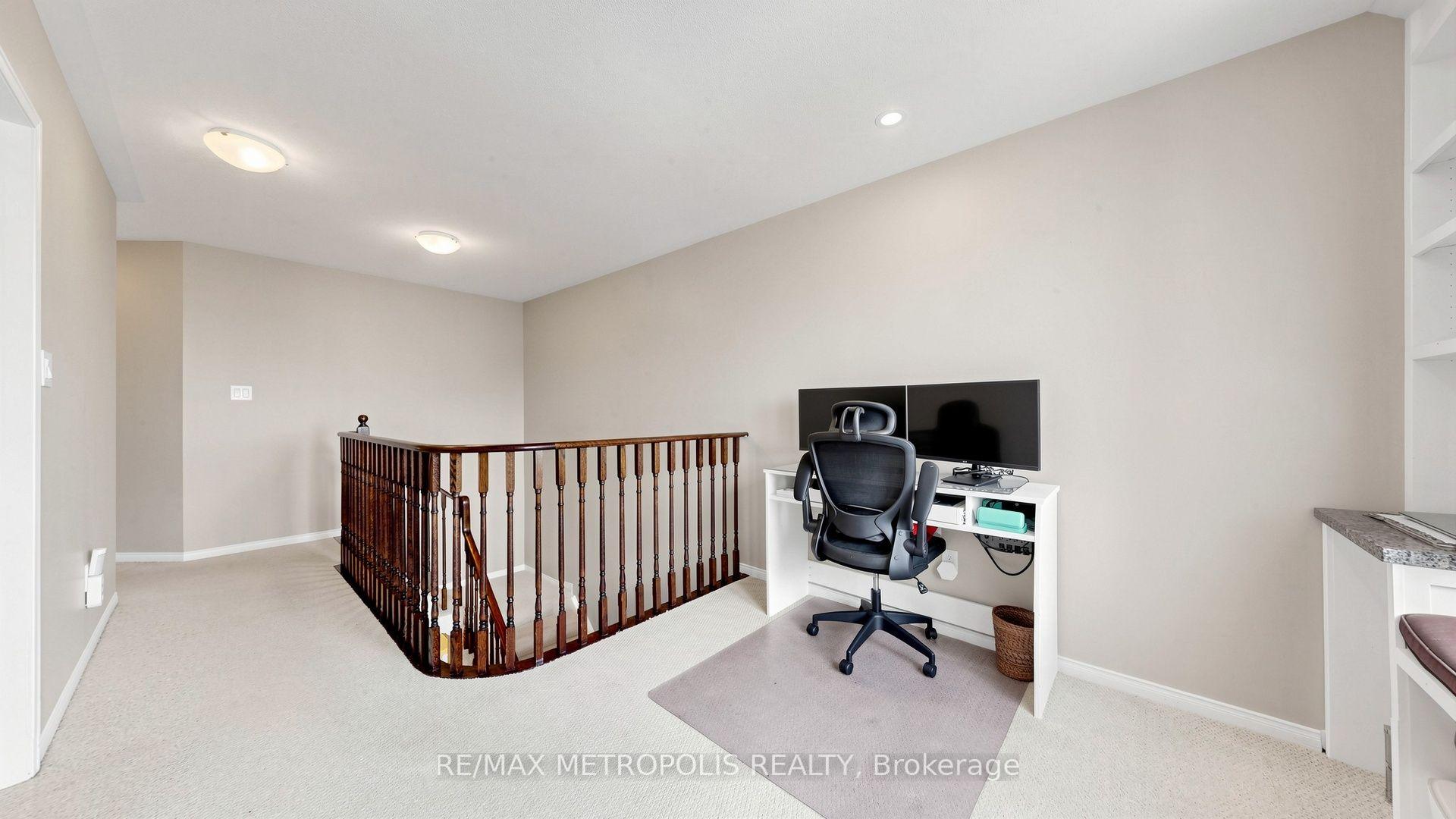 Photo 18 of 762 Mccue Drive, Oshawa, Taunton — HOMEH