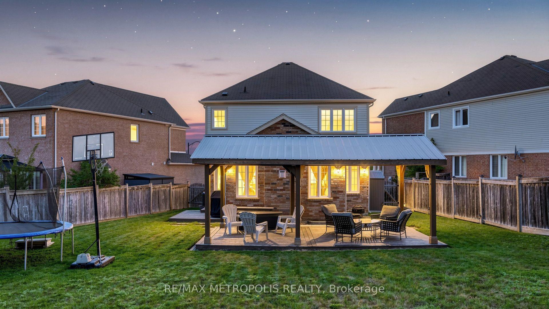 Photo 35 of 762 Mccue Drive, Oshawa, Taunton — HOMEH