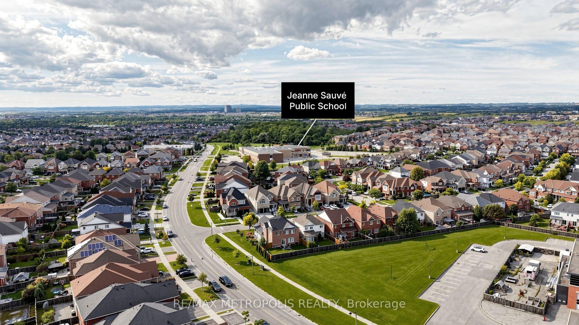 Photo 43 of 762 Mccue Drive, Oshawa, Taunton — HOMEH