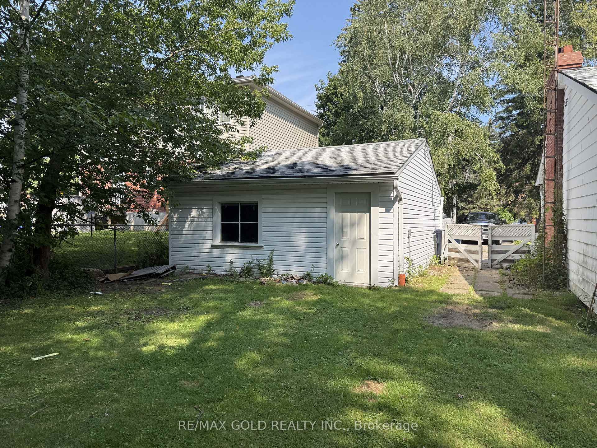 Photo 2 of 366 Beechgrove Drive, Scarborough, West Hill — HOMEH