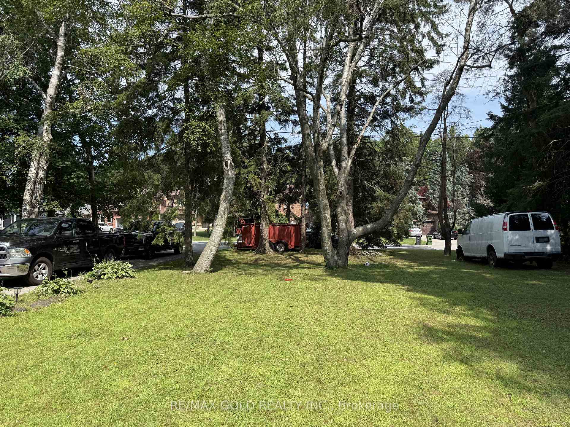Photo 3 of 366 Beechgrove Drive, Scarborough, West Hill — HOMEH