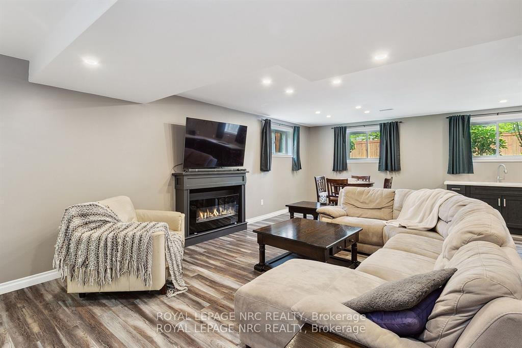 Photo 38 of 5240 Marcel Crescent, Niagara Falls, Morrison — HOMEH