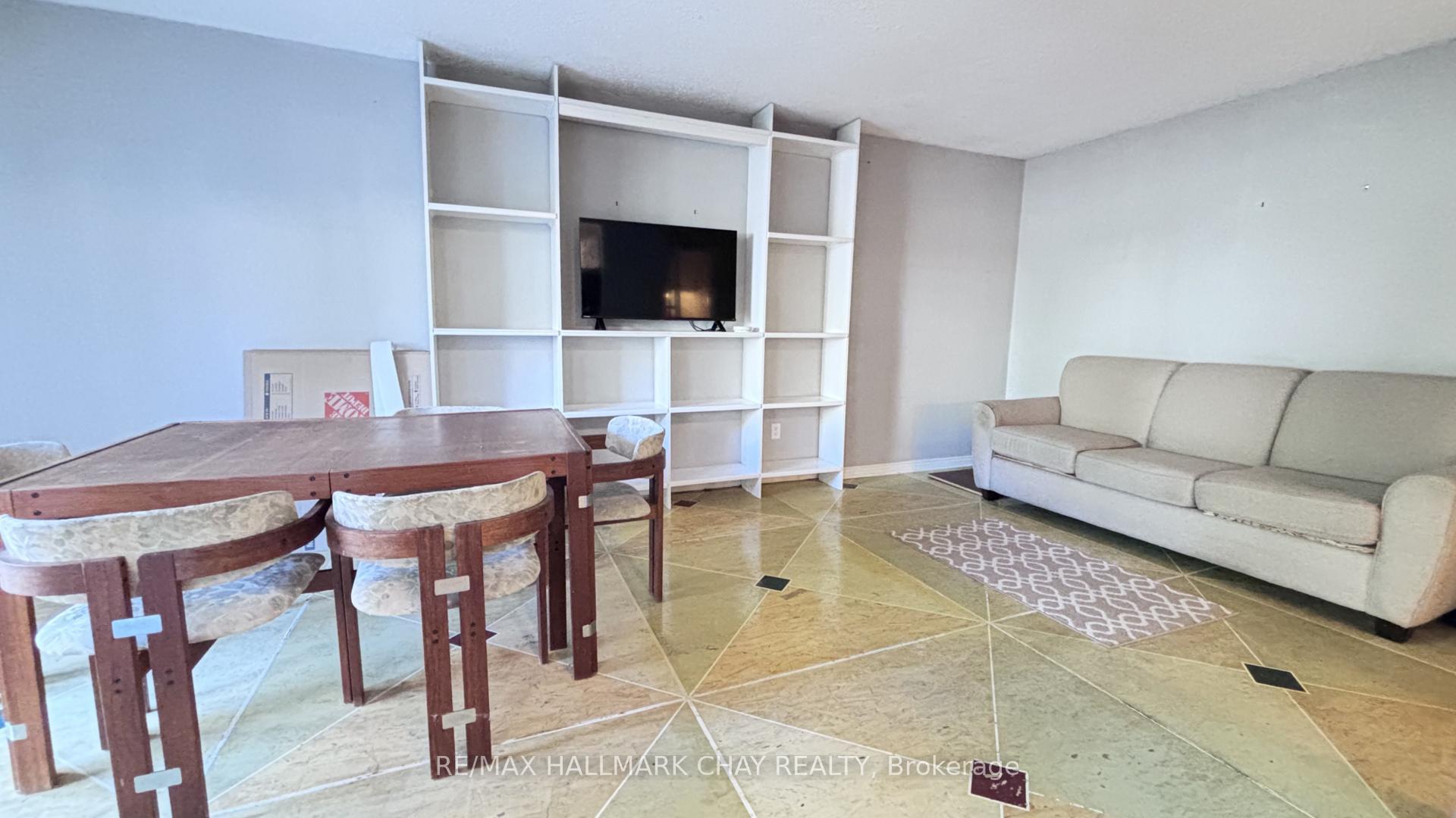 Photo 8 of Unit 66, 28 Donald Street, Barrie, Queen's Park — HOMEH