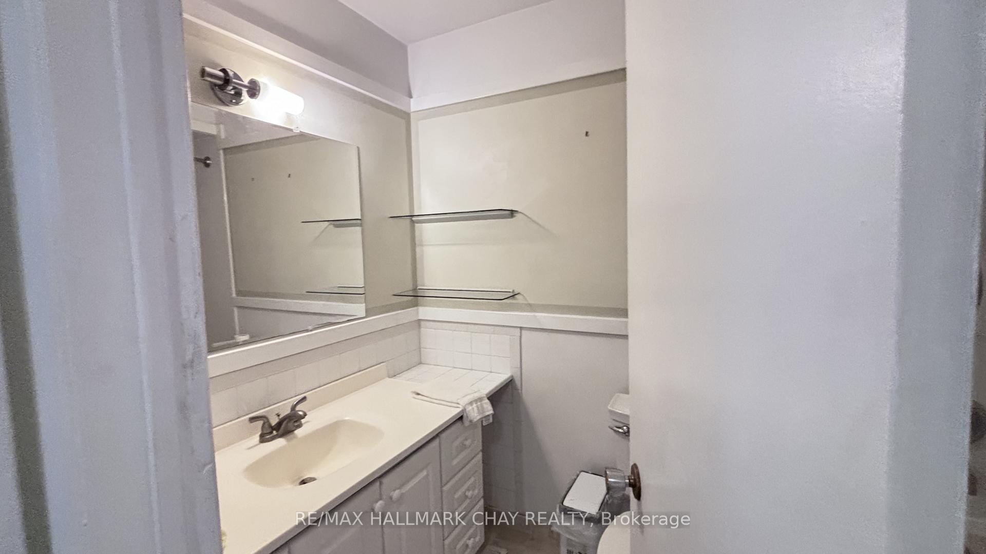Photo 15 of Unit 66, 28 Donald Street, Barrie, Queen's Park — HOMEH