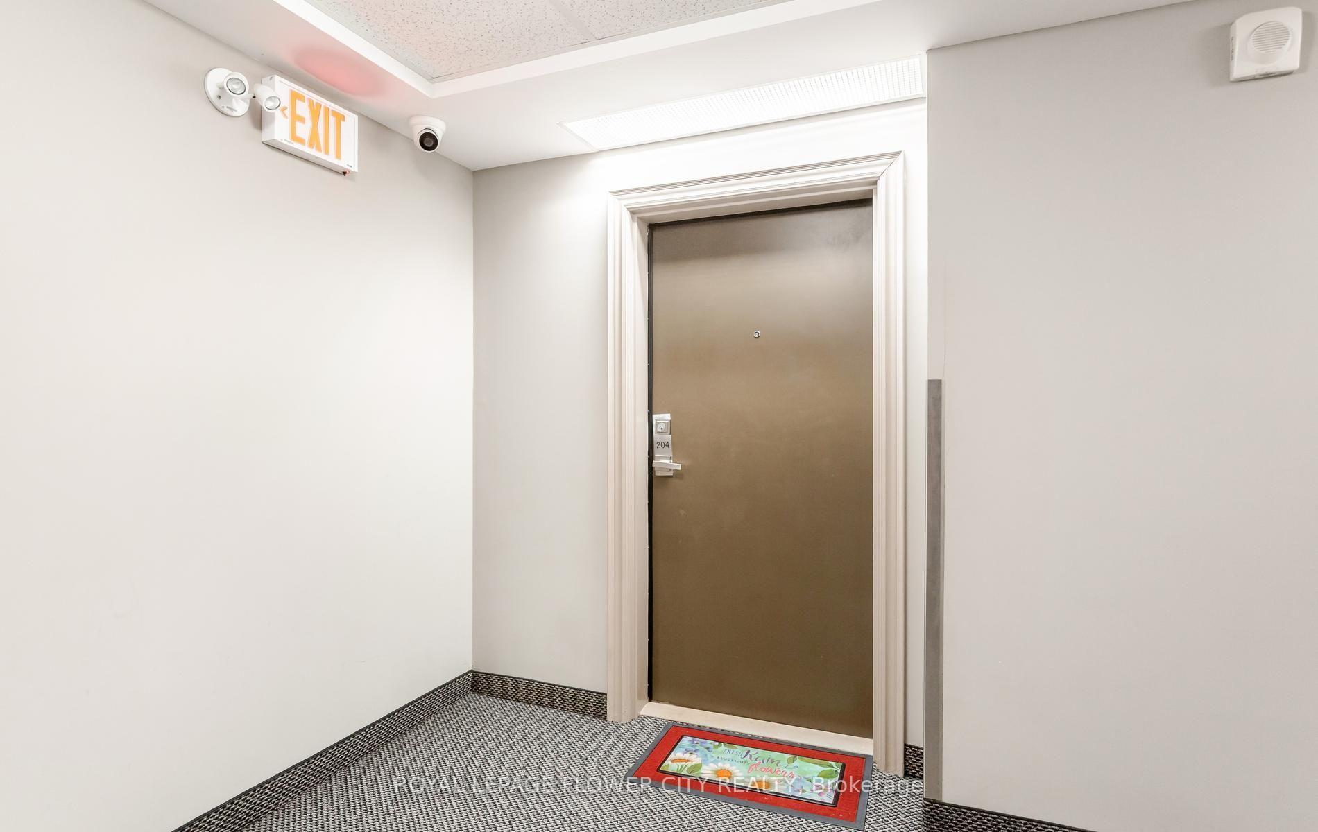 Photo 3 of Unit 204, 60 Baycliffe Crescent, Brampton, Northwest Brampton — HOMEH