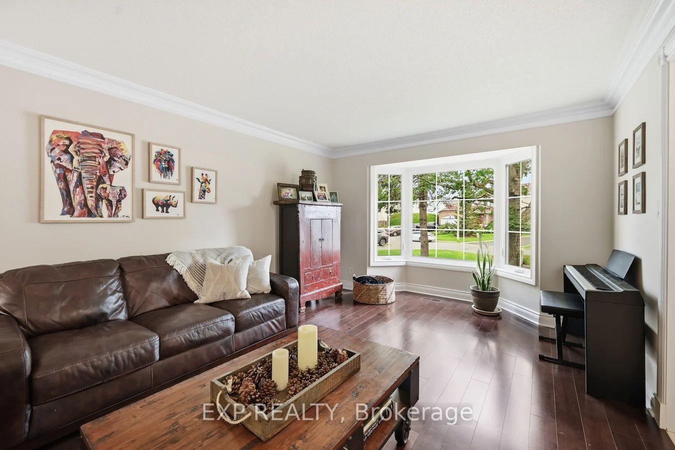 Photo 3 of 766 Lalande Terrace, Ottawa, Fallingbrook/Ridgemount — HOMEH