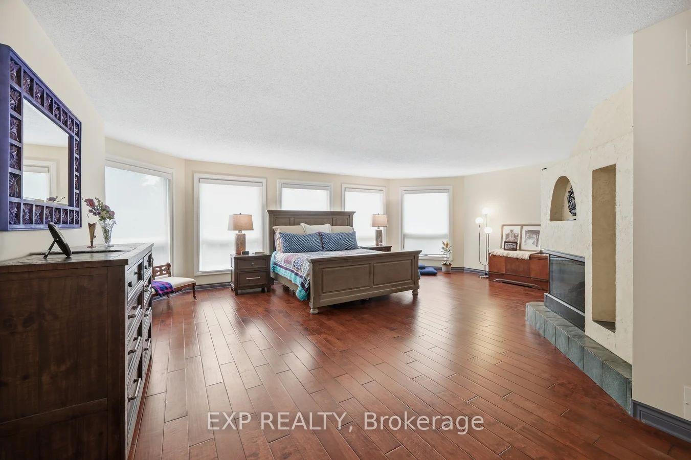Photo 8 of 766 Lalande Terrace, Ottawa, Fallingbrook/Ridgemount — HOMEH