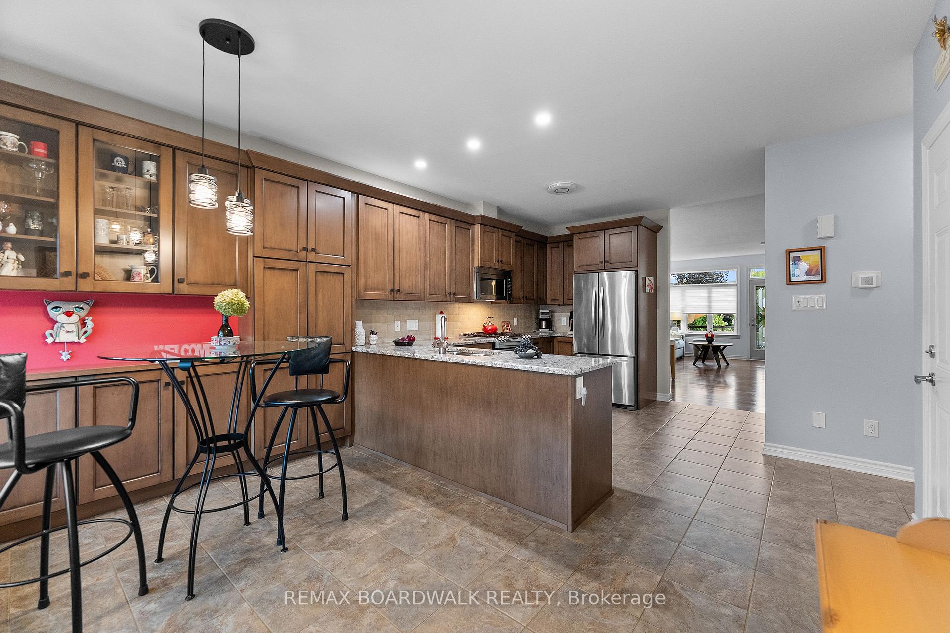 Photo 6 of 12 Royalty Way, North Grenville, North Grenville Twp (Kemptville South) — HOMEH