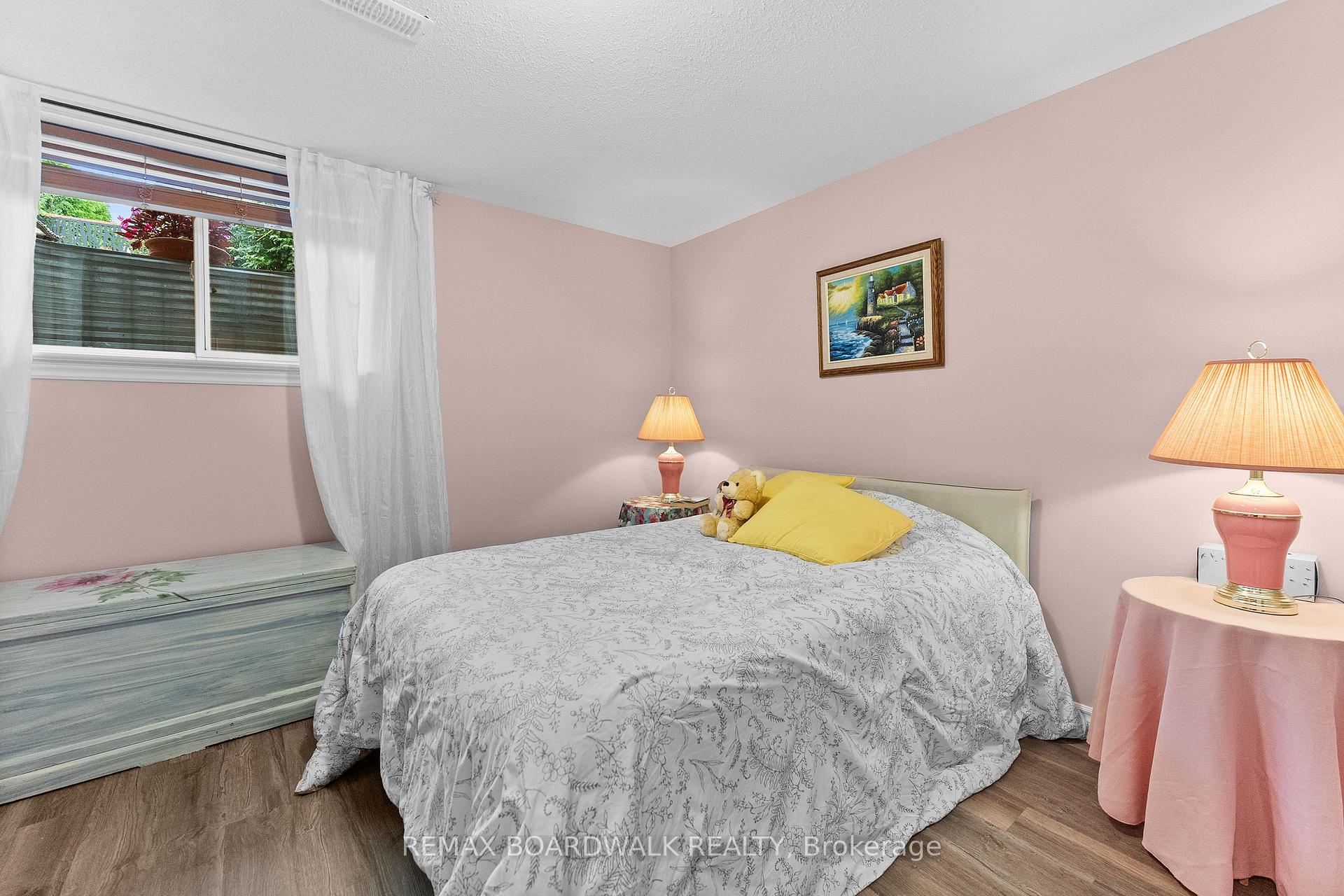 Photo 19 of 12 Royalty Way, North Grenville, North Grenville Twp (Kemptville South) — HOMEH