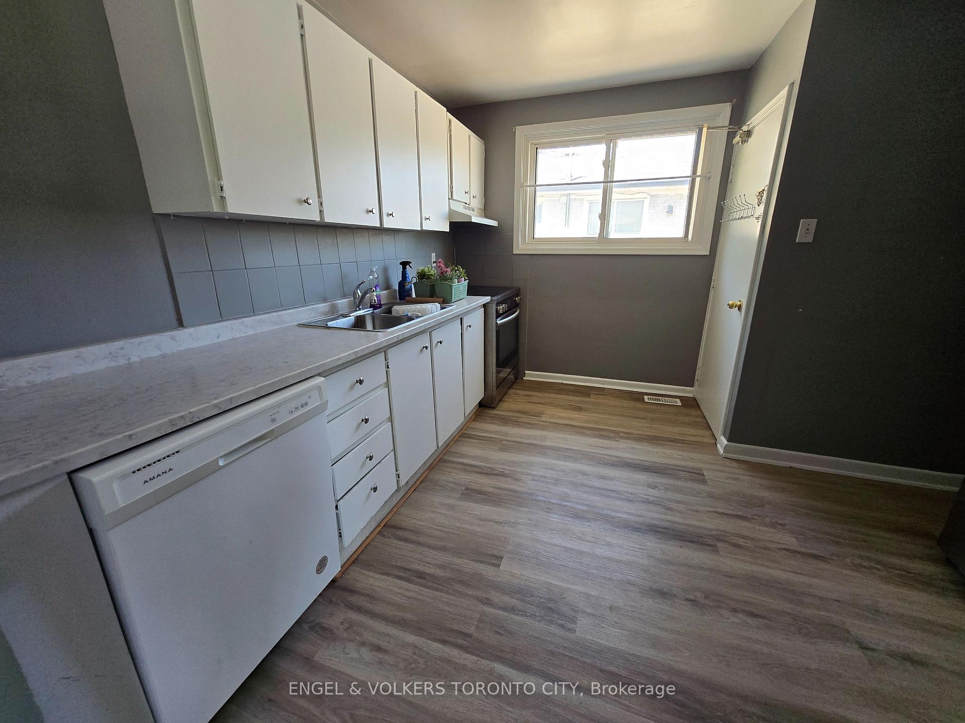 Photo 3 of Unit main, 236 Anzac Road, Richmond Hill, Crosby — HOMEH