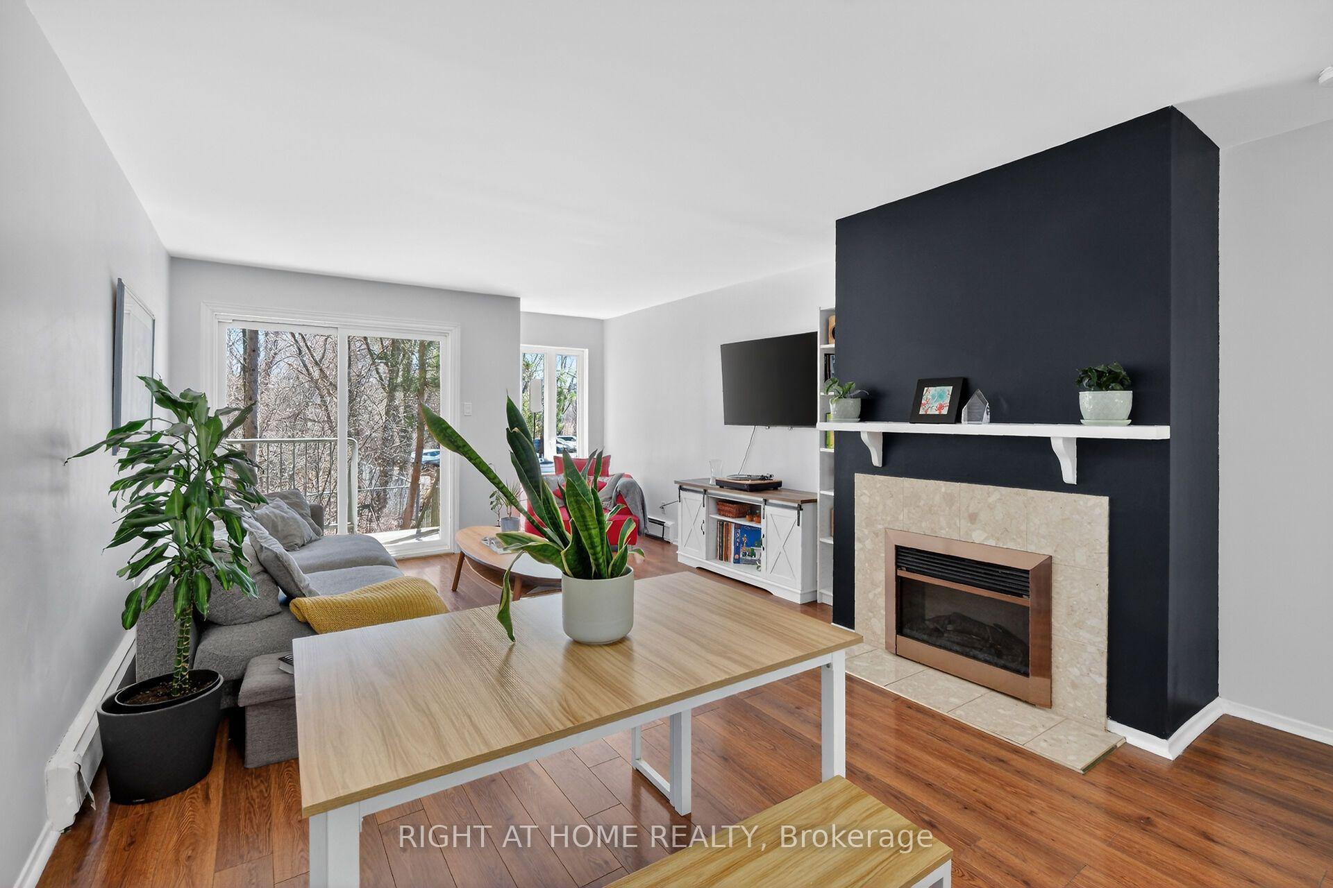 Photo 13 of 43 Crispin Private, Ottawa, Manor Park — HOMEH