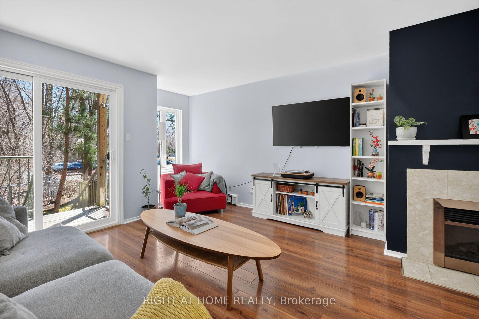 Photo 16 of 43 Crispin Private, Ottawa, Manor Park — HOMEH