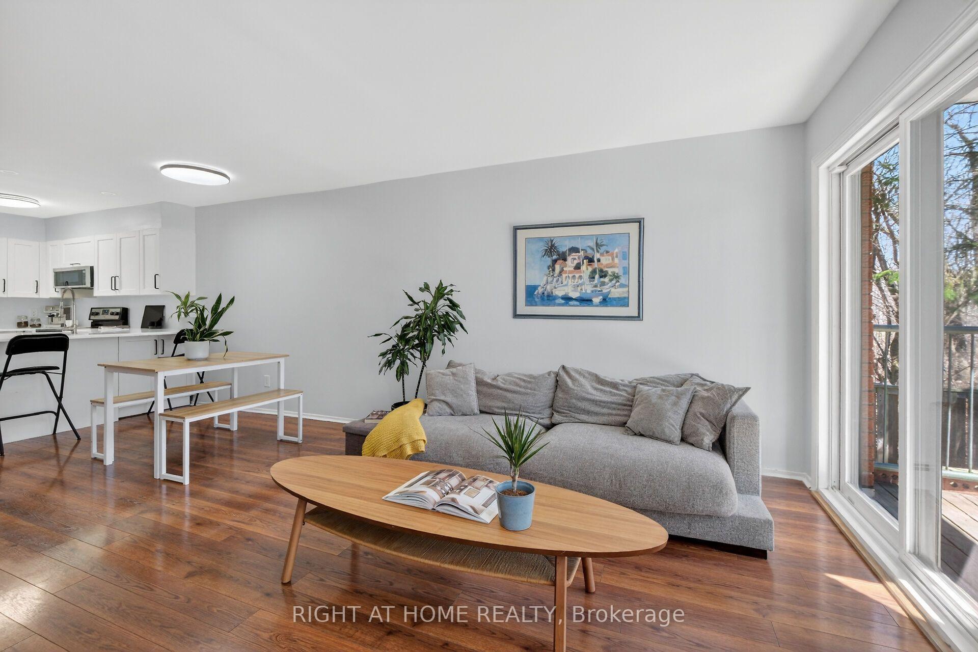 Photo 18 of 43 Crispin Private, Ottawa, Manor Park — HOMEH