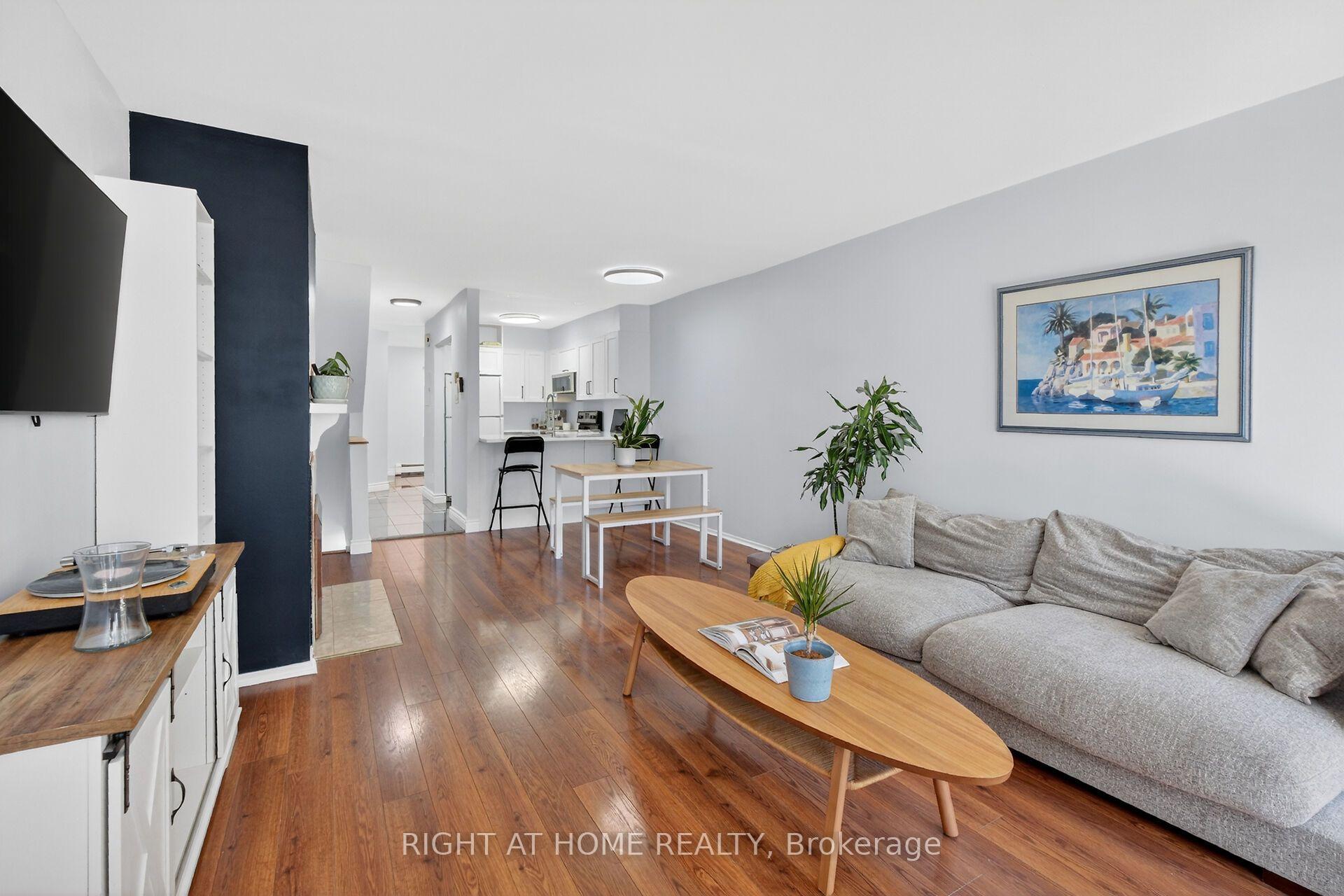 Photo 20 of 43 Crispin Private, Ottawa, Manor Park — HOMEH