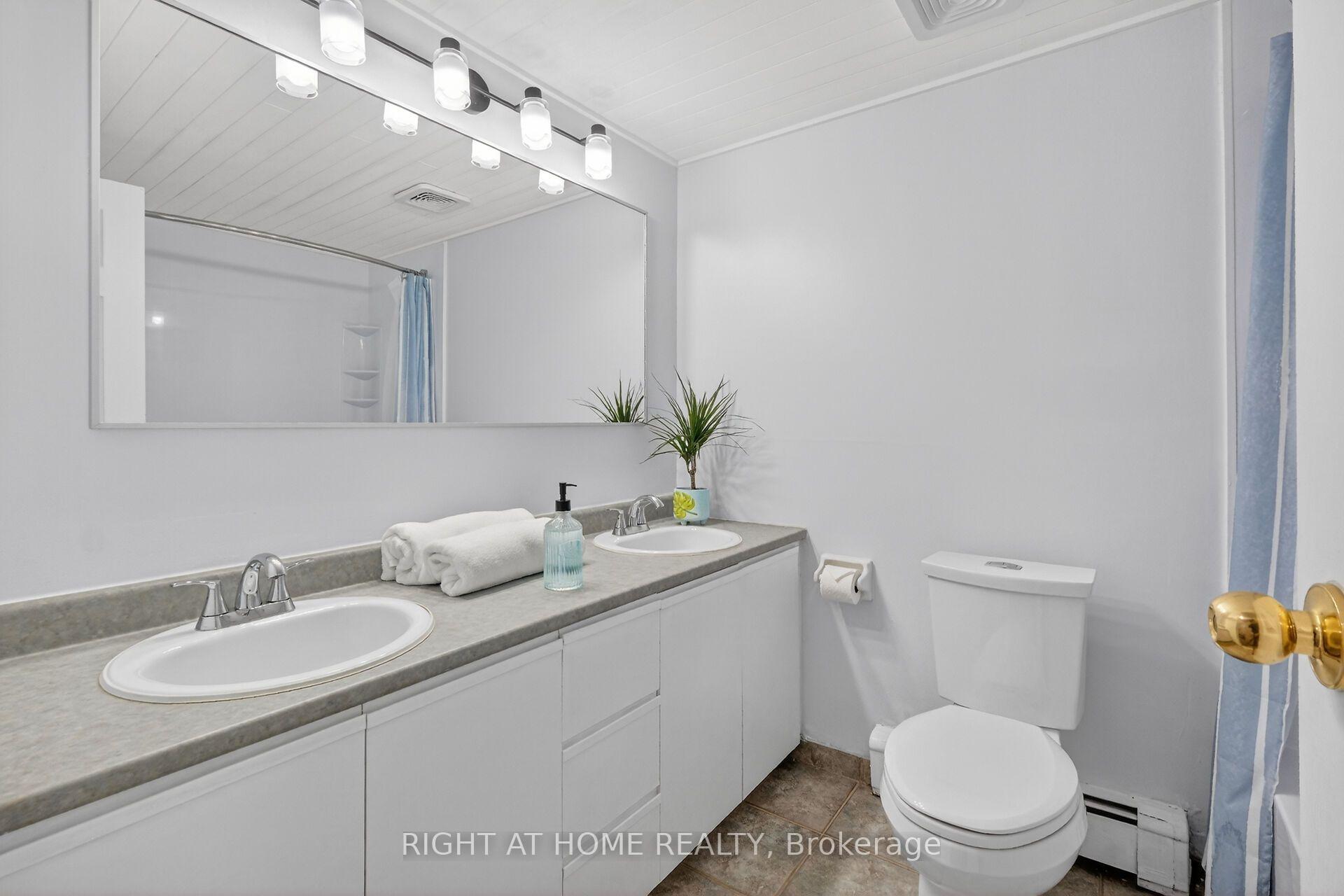 Photo 31 of 43 Crispin Private, Ottawa, Manor Park — HOMEH