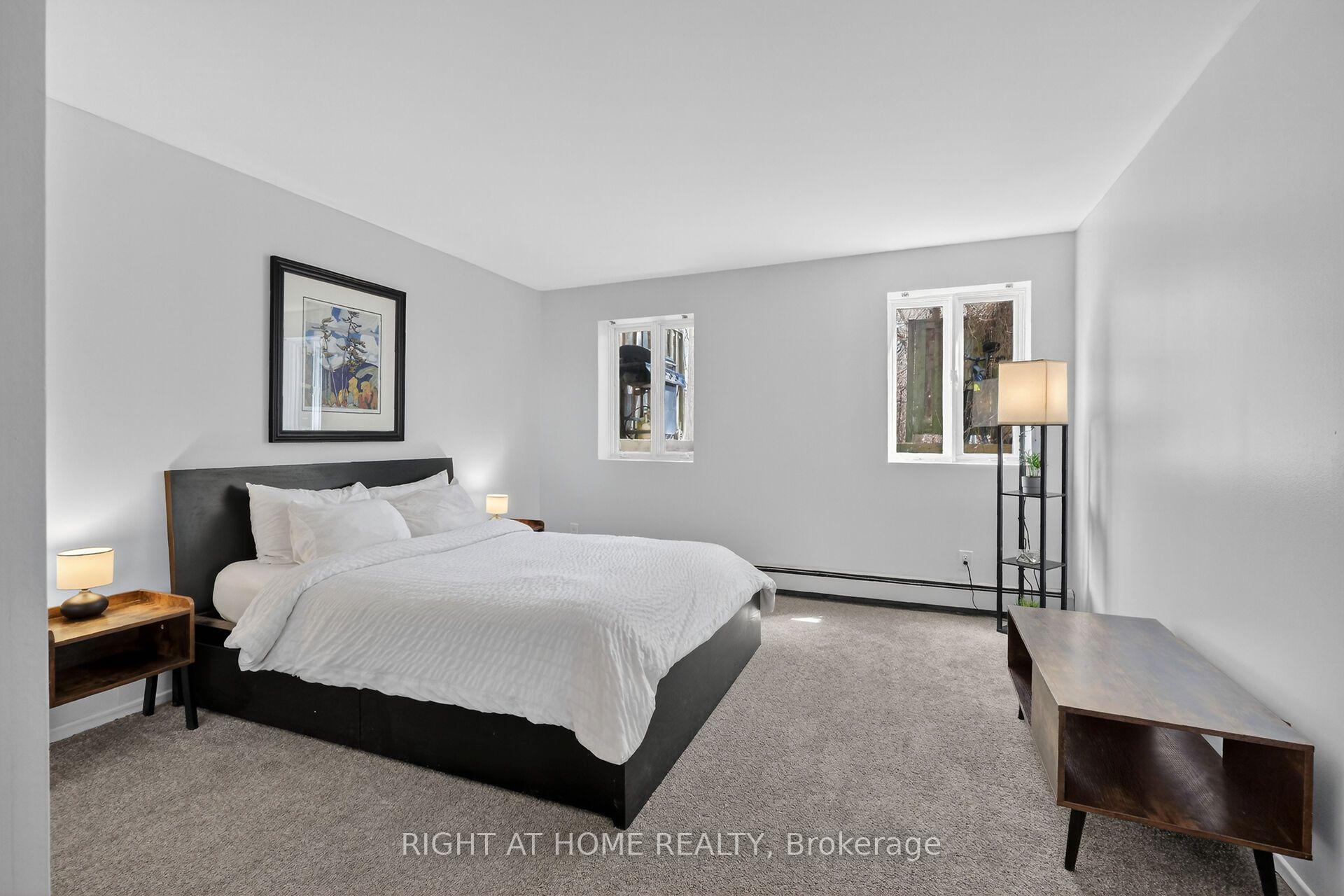Photo 35 of 43 Crispin Private, Ottawa, Manor Park — HOMEH