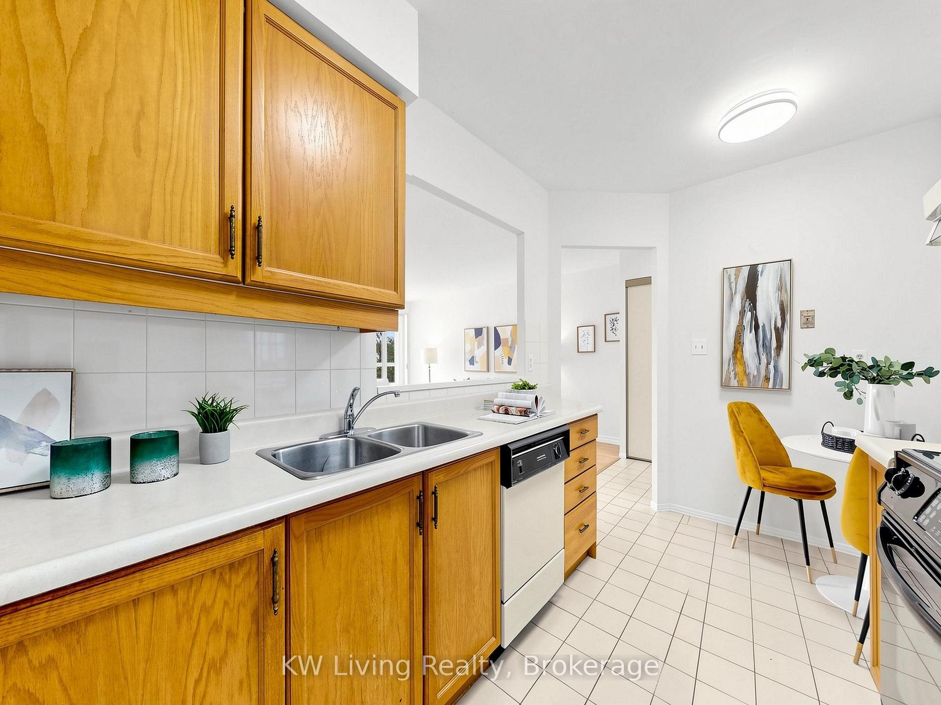 Photo 23 of Unit 811, 3605 Kariya Drive, Mississauga, City Centre — HOMEH