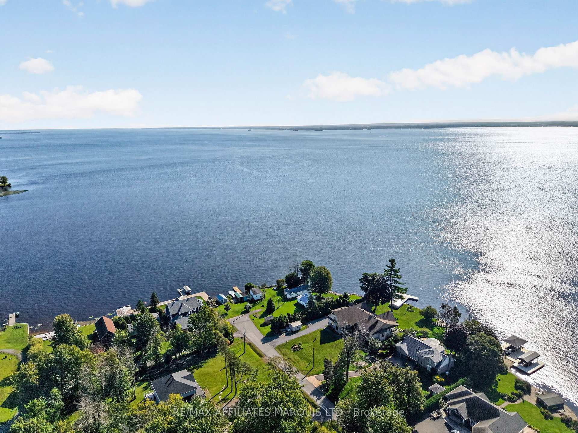 Photo 4 of 20450 Lakeview Street, South Glengarry, Lancaster — HOMEH