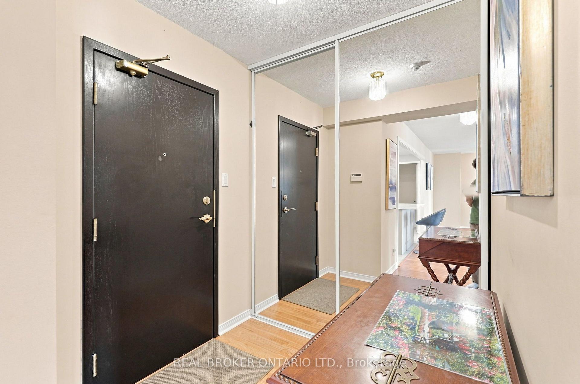 Photo 3 of Unit 2207, 205 Wynford Drive, Toronto, Flemingdon Park — HOMEH