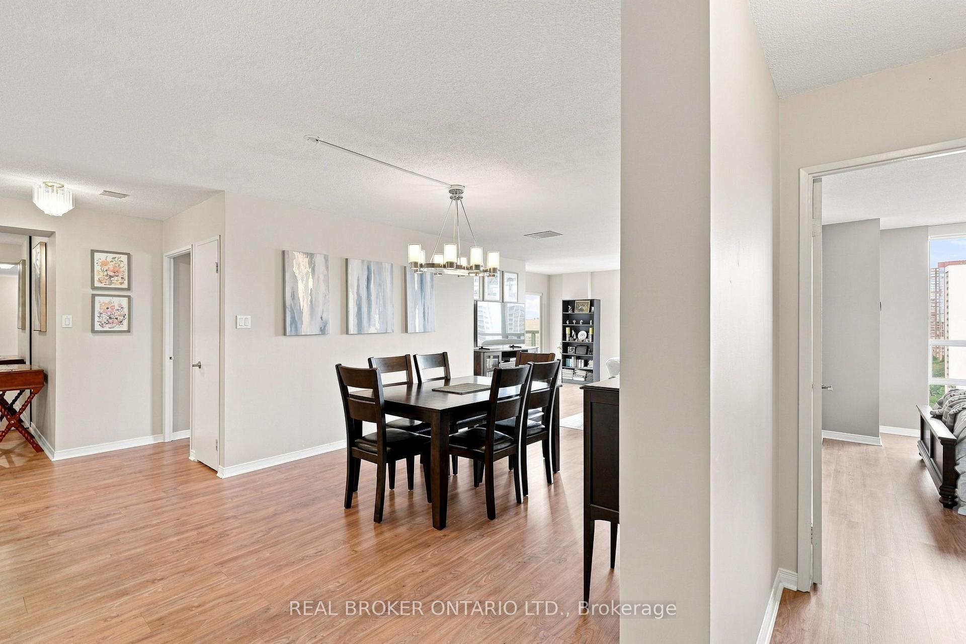 Photo 11 of Unit 2207, 205 Wynford Drive, Toronto, Flemingdon Park — HOMEH
