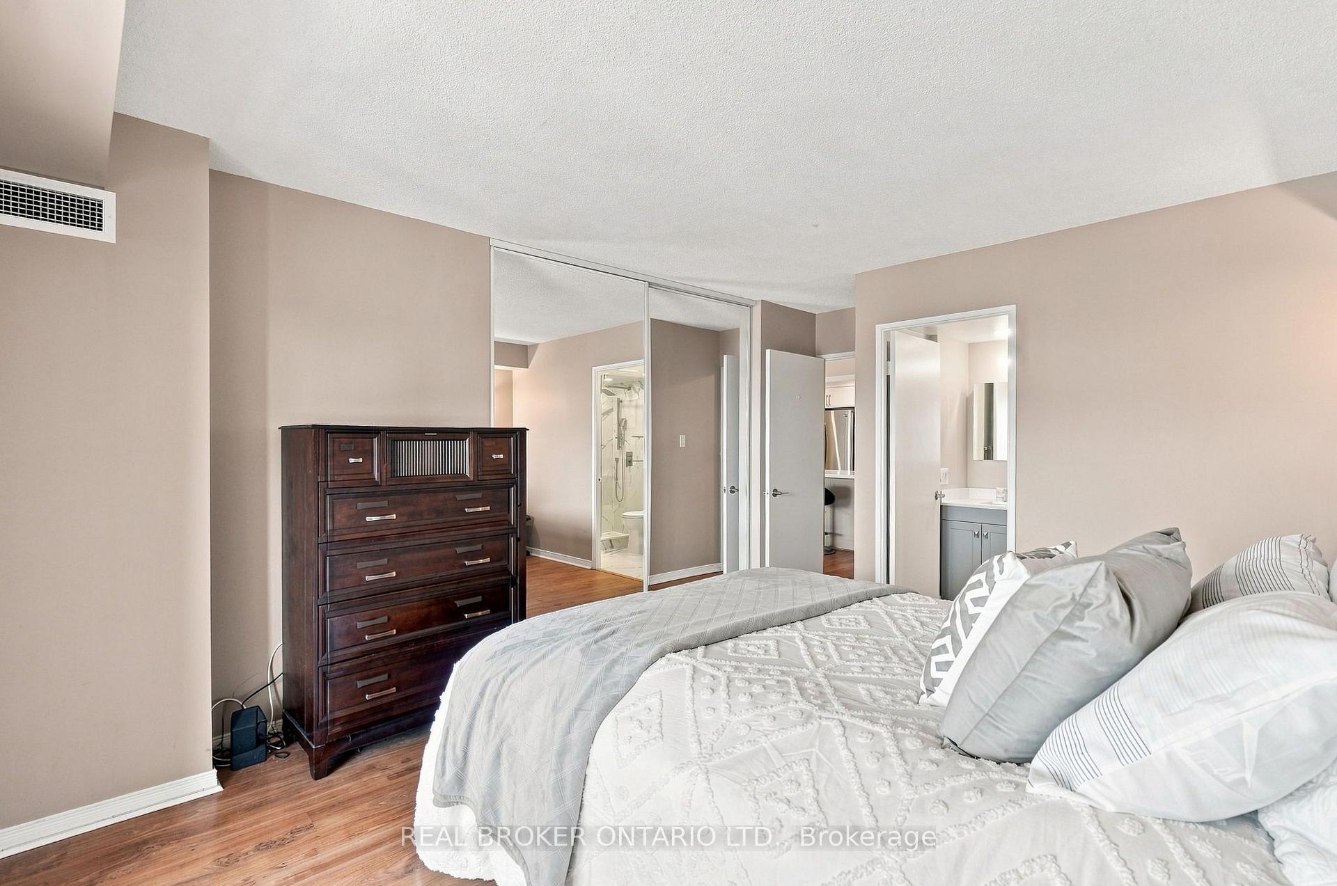 Photo 29 of Unit 2207, 205 Wynford Drive, Toronto, Flemingdon Park — HOMEH