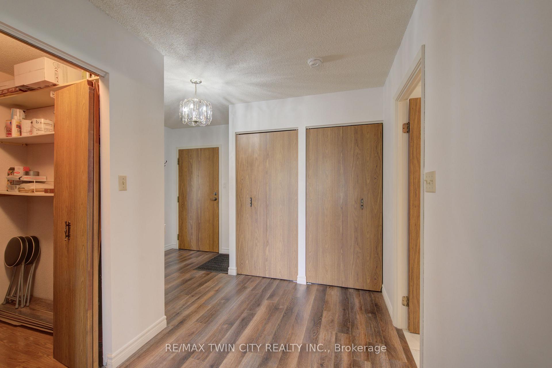 Photo 10 of Unit 205, 380 Champlain Boulevard, Cambridge, Christopher-Champlain — HOMEH