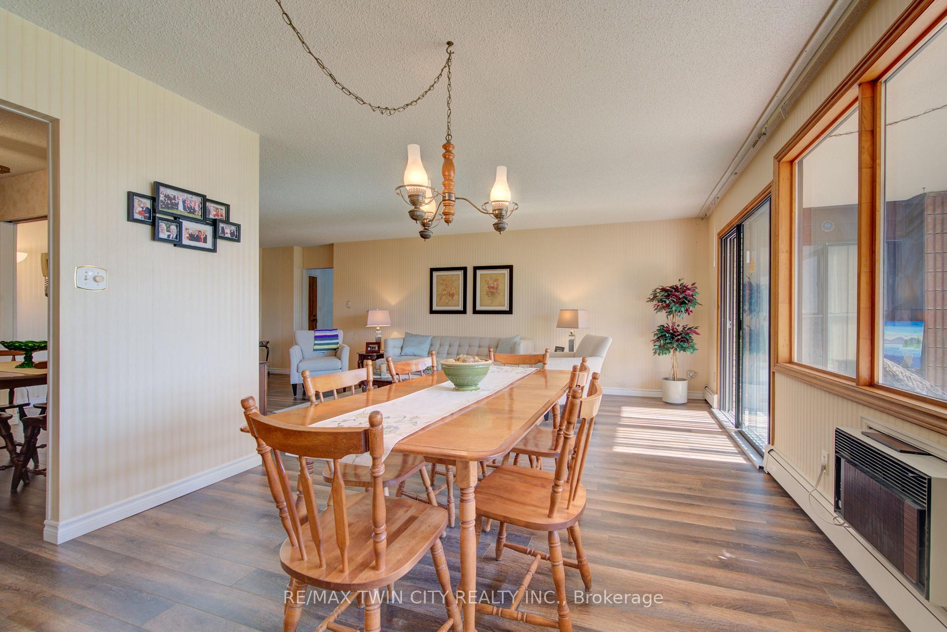 Photo 15 of Unit 205, 380 Champlain Boulevard, Cambridge, Christopher-Champlain — HOMEH